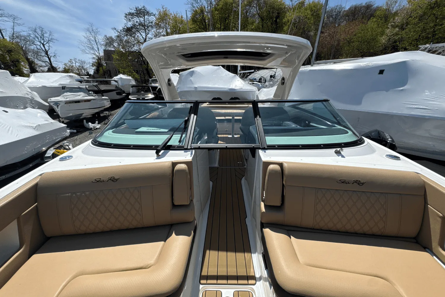 2025 Sea Ray SLX 310 Outboard Image Thumbnail #86