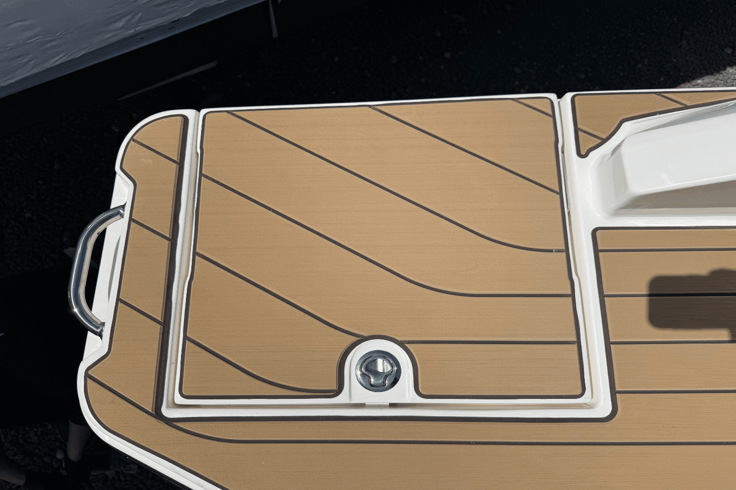 2025 Sea Ray SLX 310 Outboard Image Thumbnail #9
