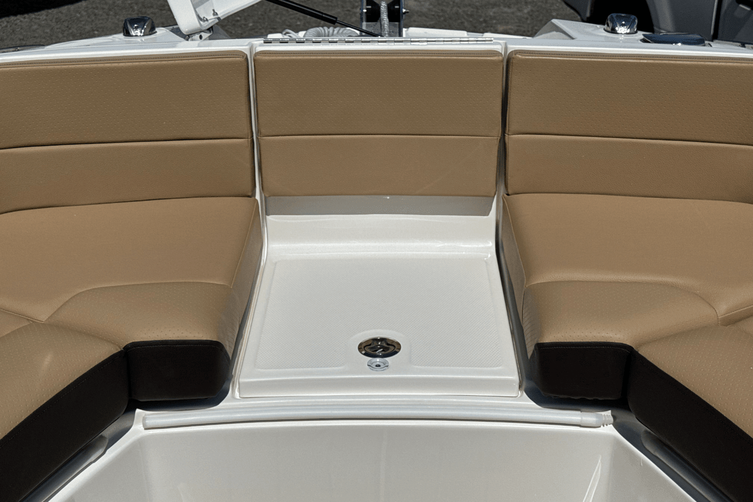 2025 Sea Ray SLX 310 Outboard Image Thumbnail #93