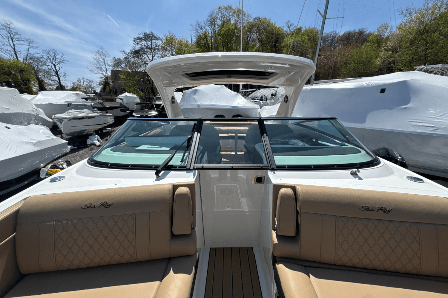2025 Sea Ray SLX 310 Outboard Image Thumbnail #88