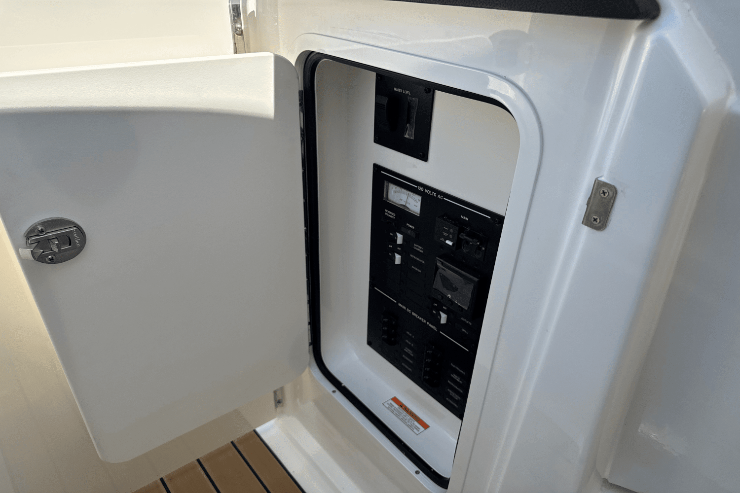 2025 Sea Ray SLX 310 Outboard Image Thumbnail #83