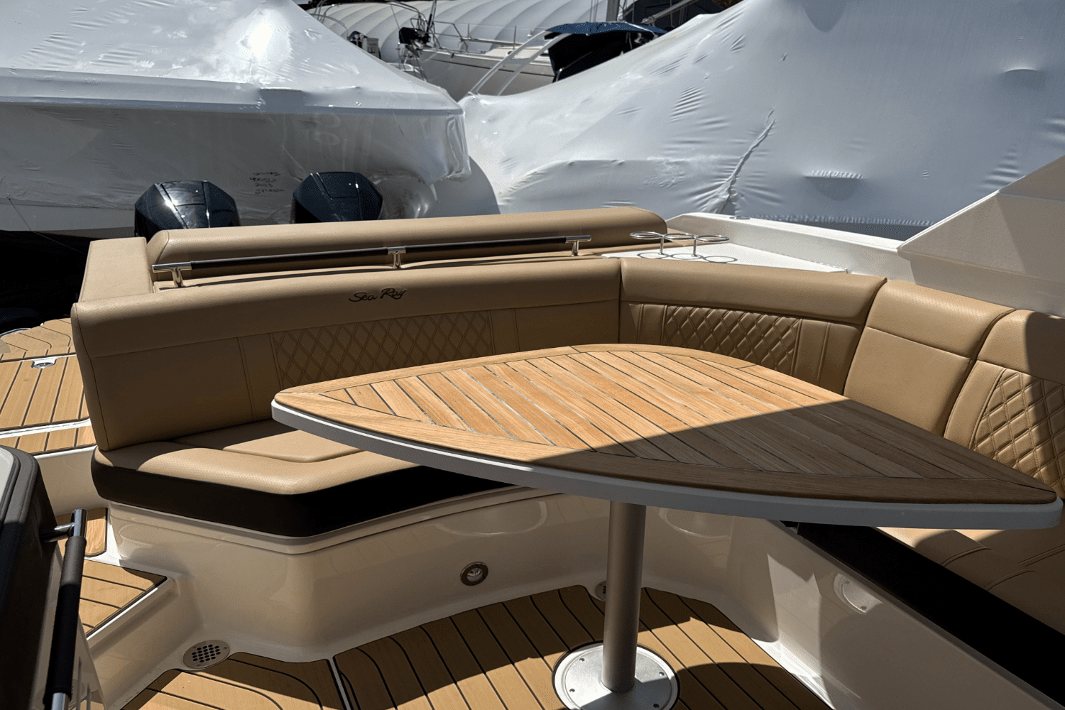 2025 Sea Ray SLX 310 Outboard Image Thumbnail #38