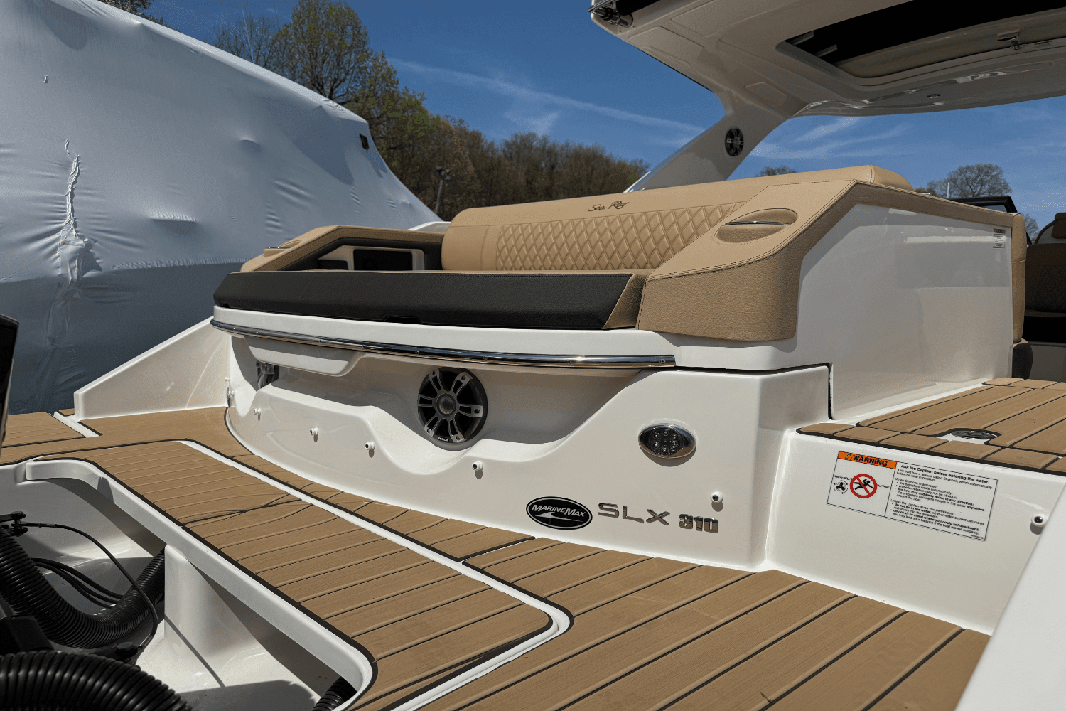 2025 Sea Ray SLX 310 Outboard Image Thumbnail #8