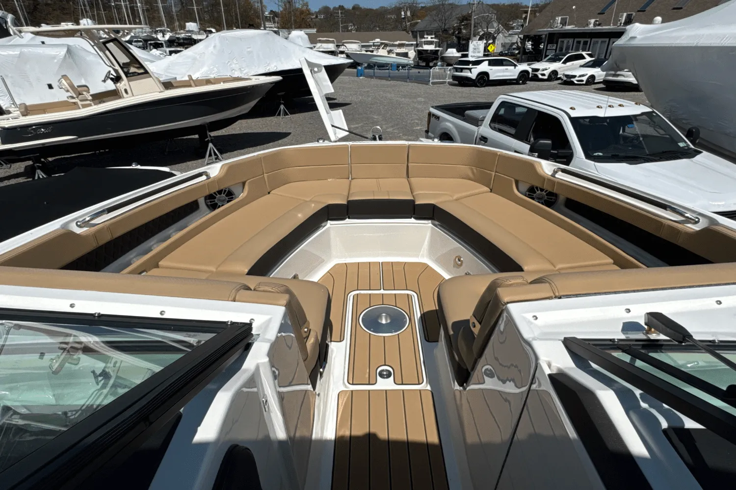 2025 Sea Ray SLX 310 Outboard Image Thumbnail #89