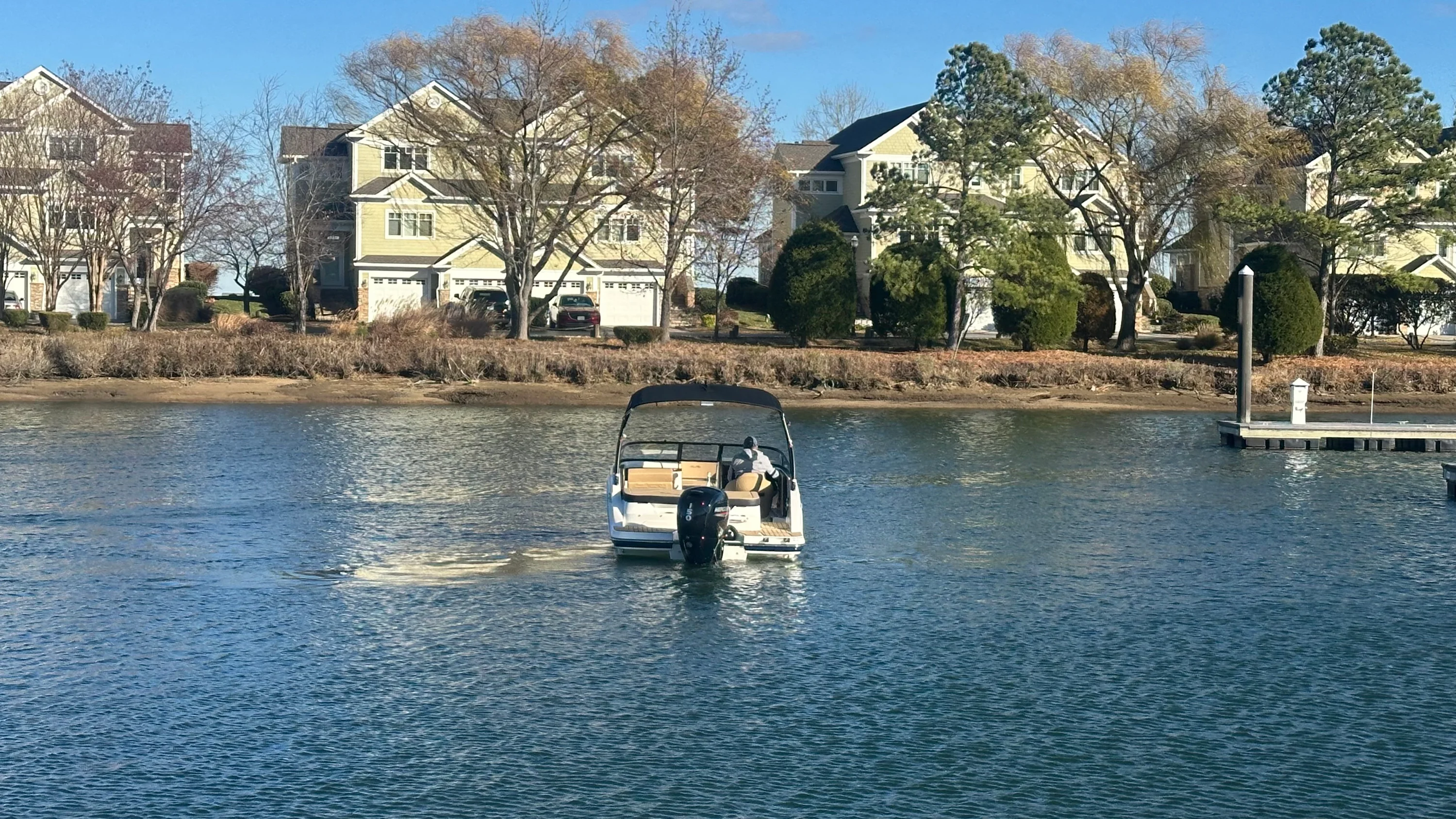 2025 Sea Ray SPX 190 Outboard Image Thumbnail #3