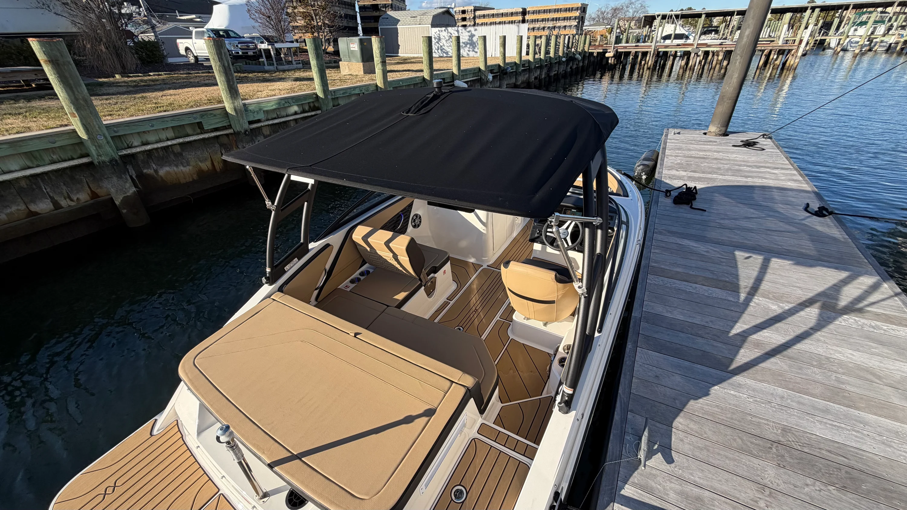 2025 Sea Ray SPX 190 Outboard Image Thumbnail #8