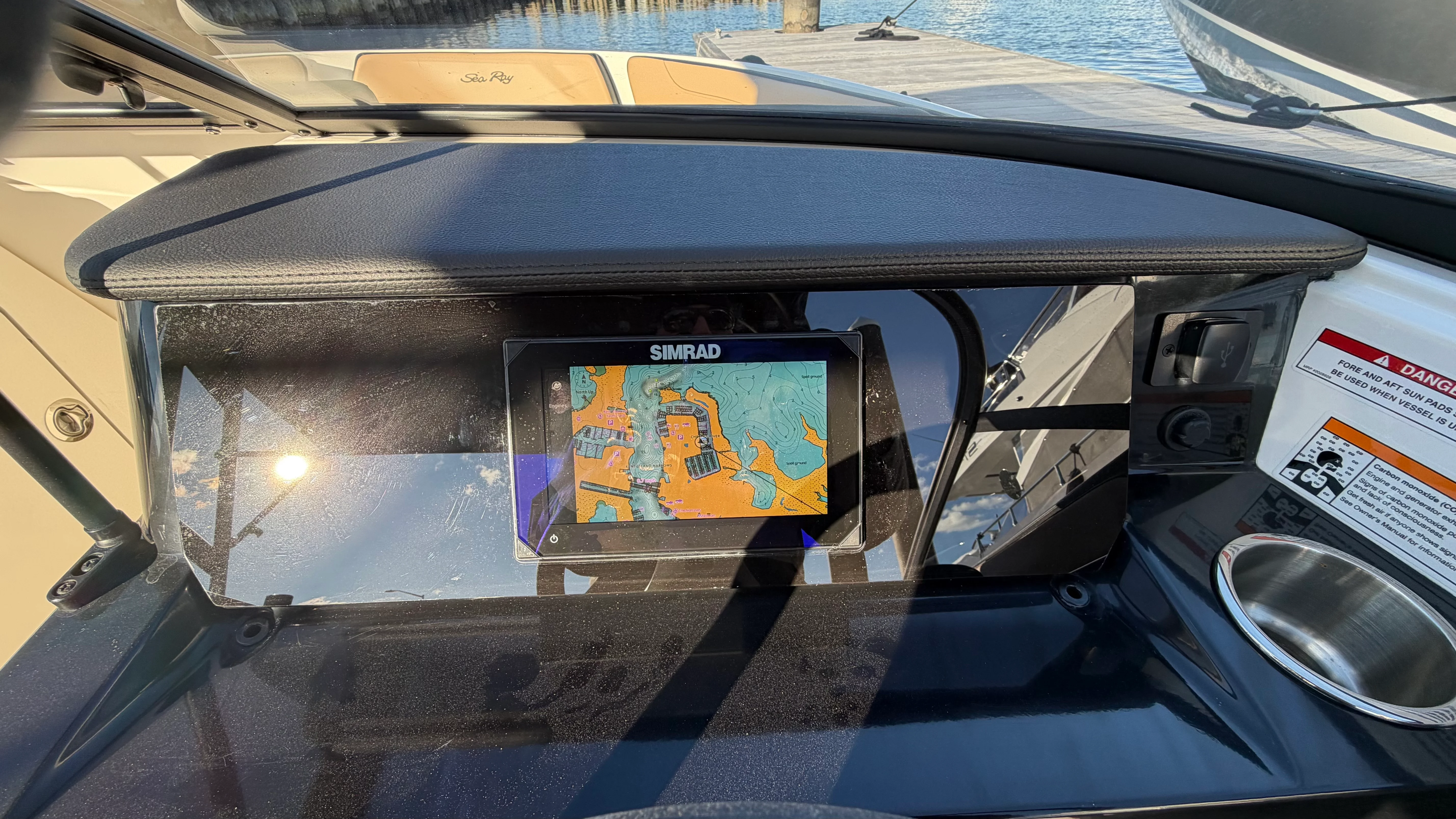 2025 Sea Ray SPX 190 Outboard Image Thumbnail #28