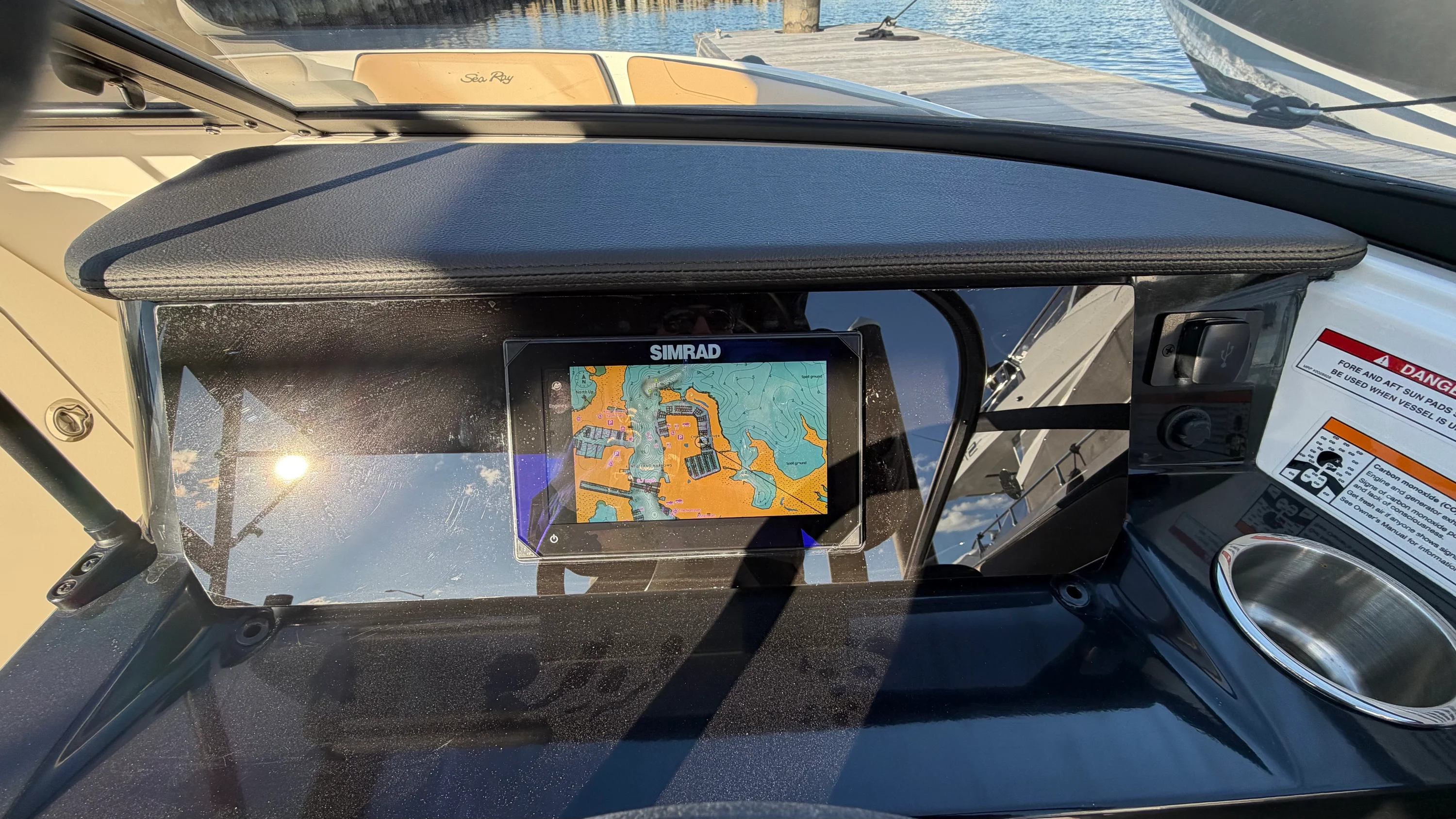 2025 Sea Ray SPX 190 Outboard Image Thumbnail #28