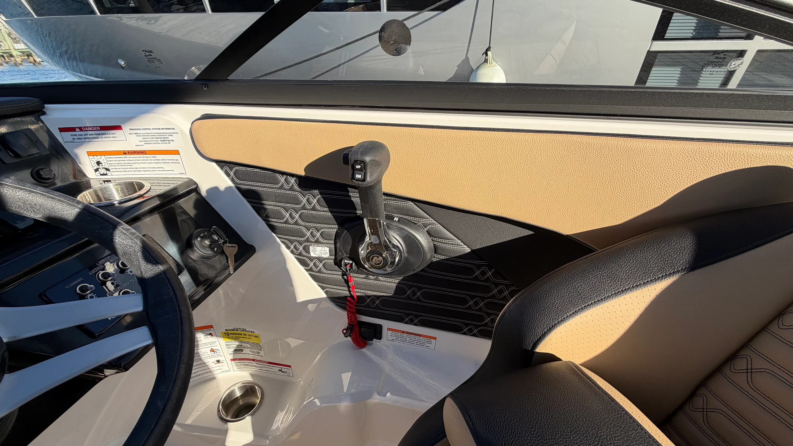 2025 Sea Ray SPX 190 Outboard Image Thumbnail #31