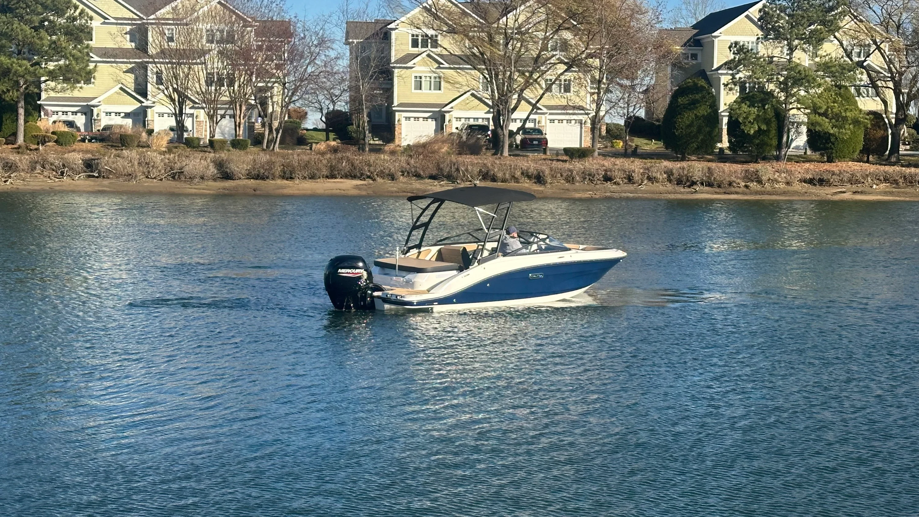2025 Sea Ray SPX 190 Outboard Image Thumbnail #2