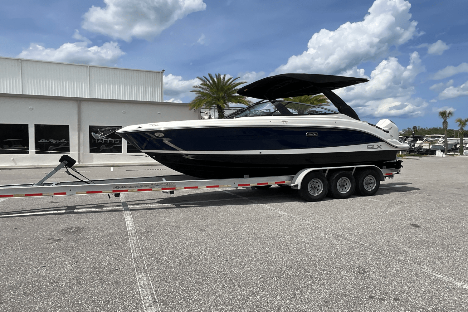 2025 Sea Ray SLX 260 Outboard Image Thumbnail #0