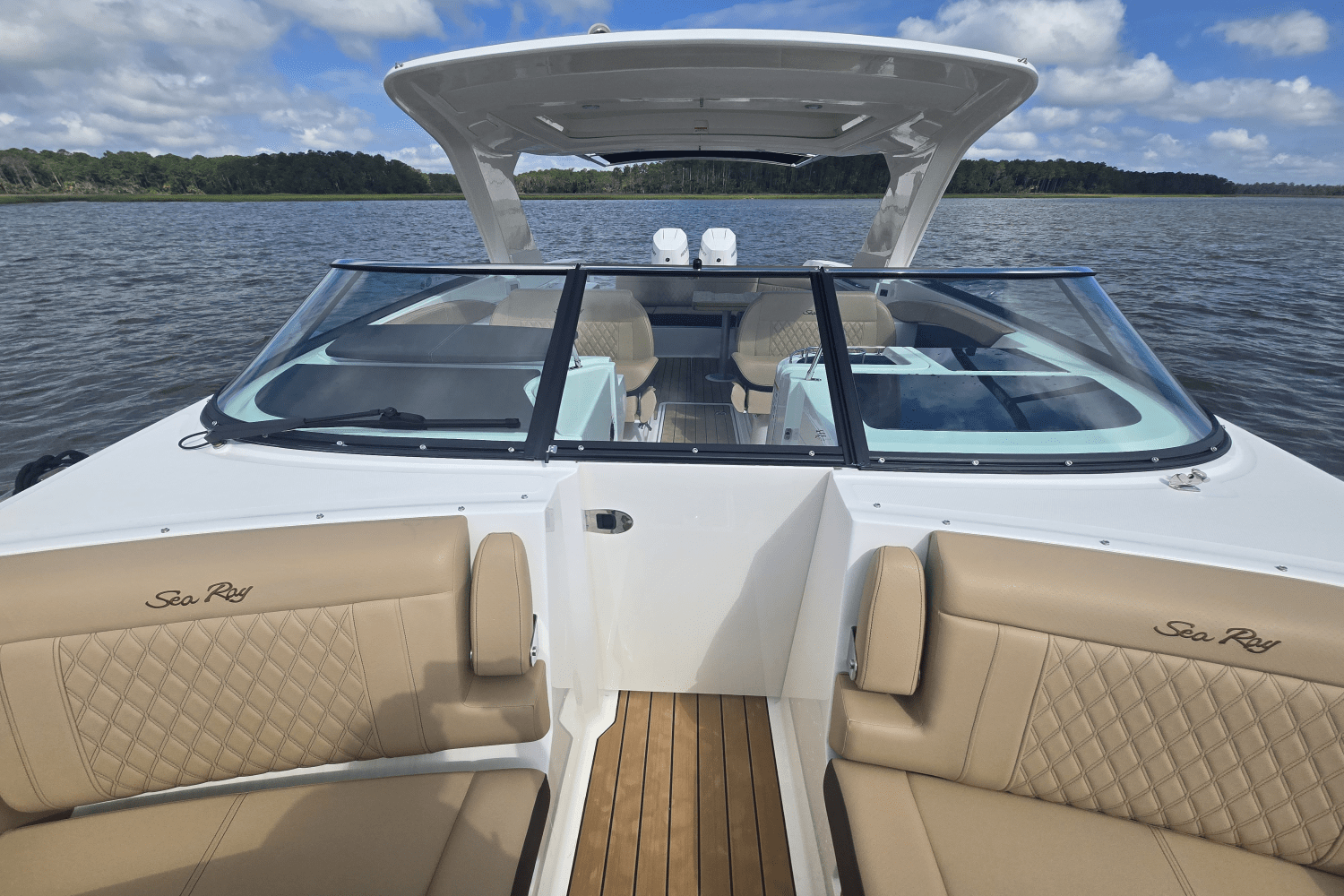 2025 Sea Ray SLX 350 Outboard Image Thumbnail #45