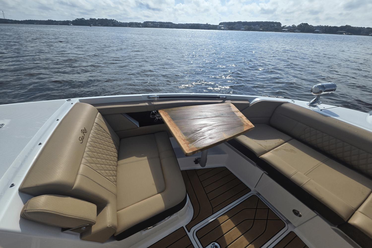 2025 Sea Ray SLX 350 Outboard Image Thumbnail #42