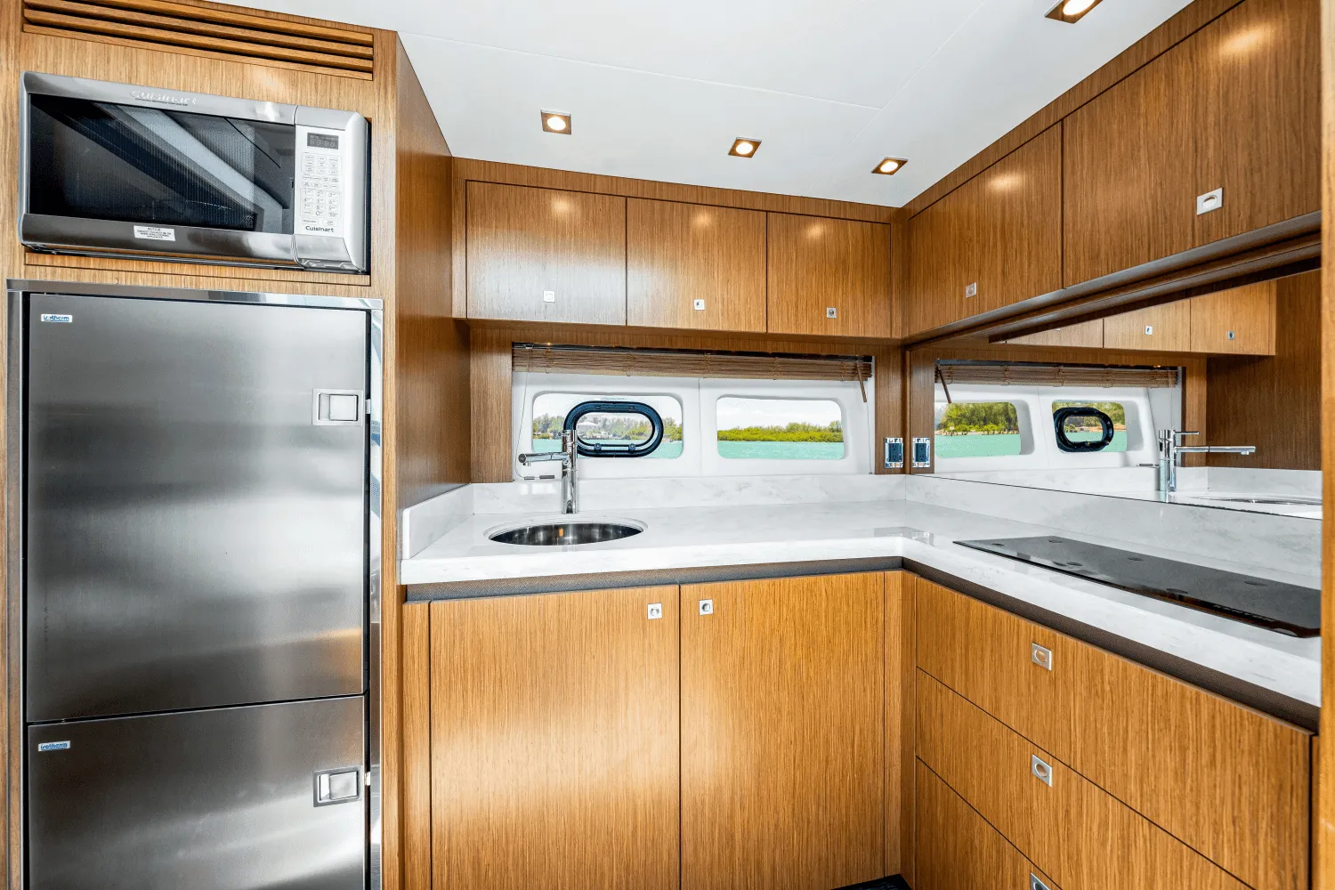 2017 Sea Ray 510 SUNDANCER Image Thumbnail #67