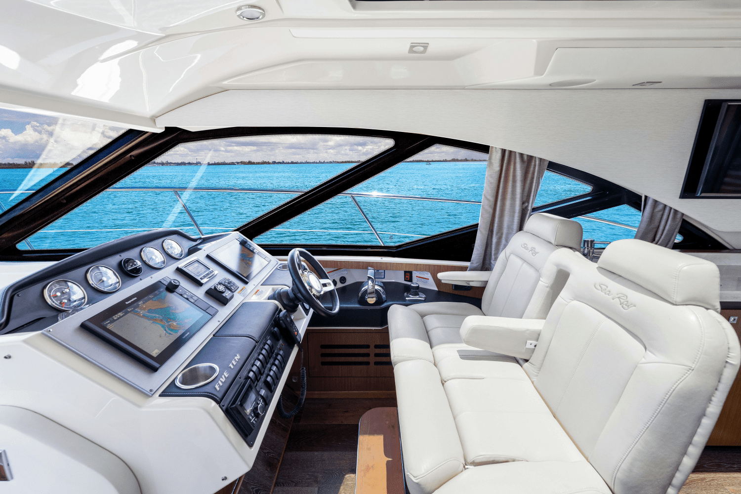 2017 Sea Ray 510 SUNDANCER Image Thumbnail #58