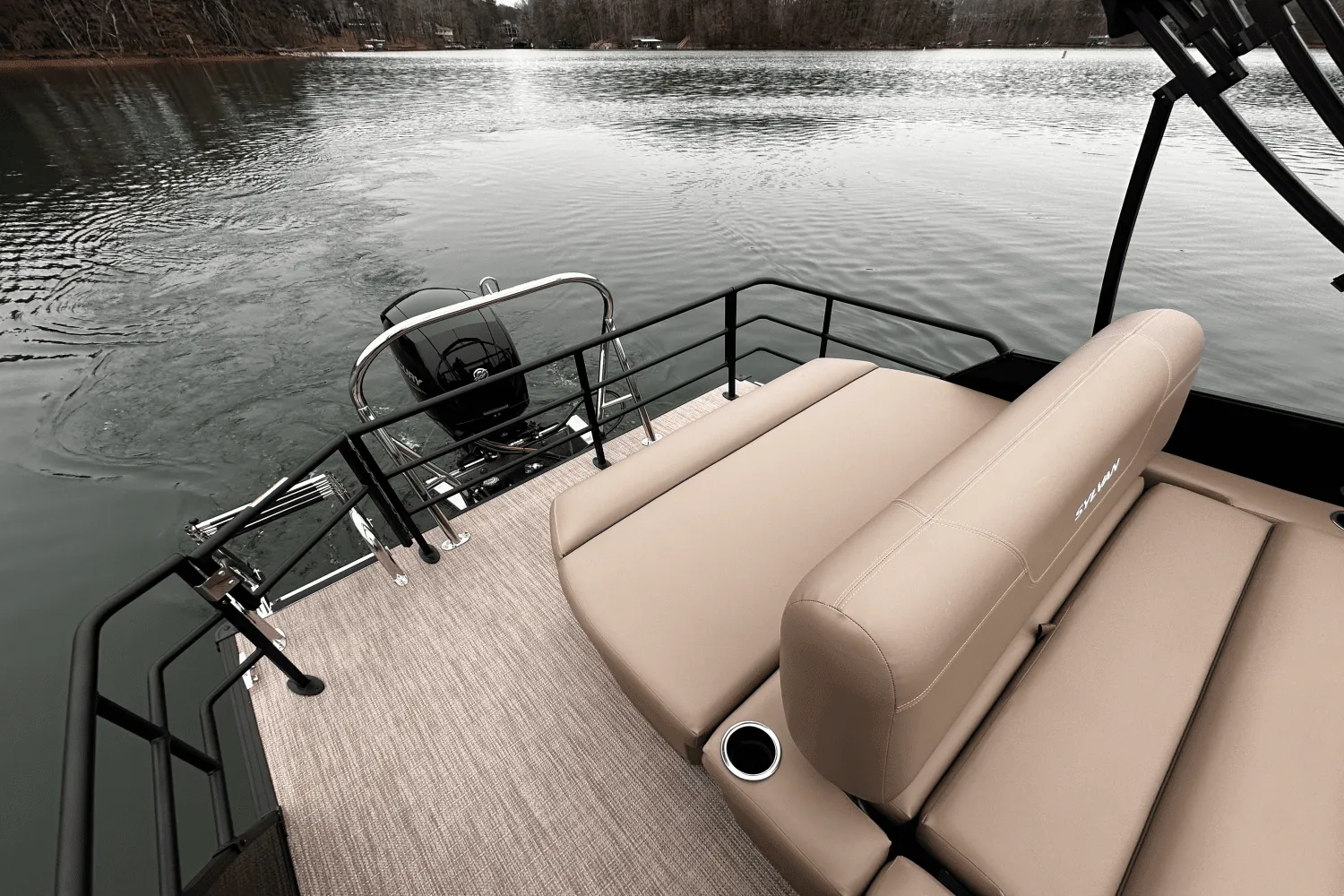 2025 Sylvan MIRAGE 822 Image Thumbnail #13