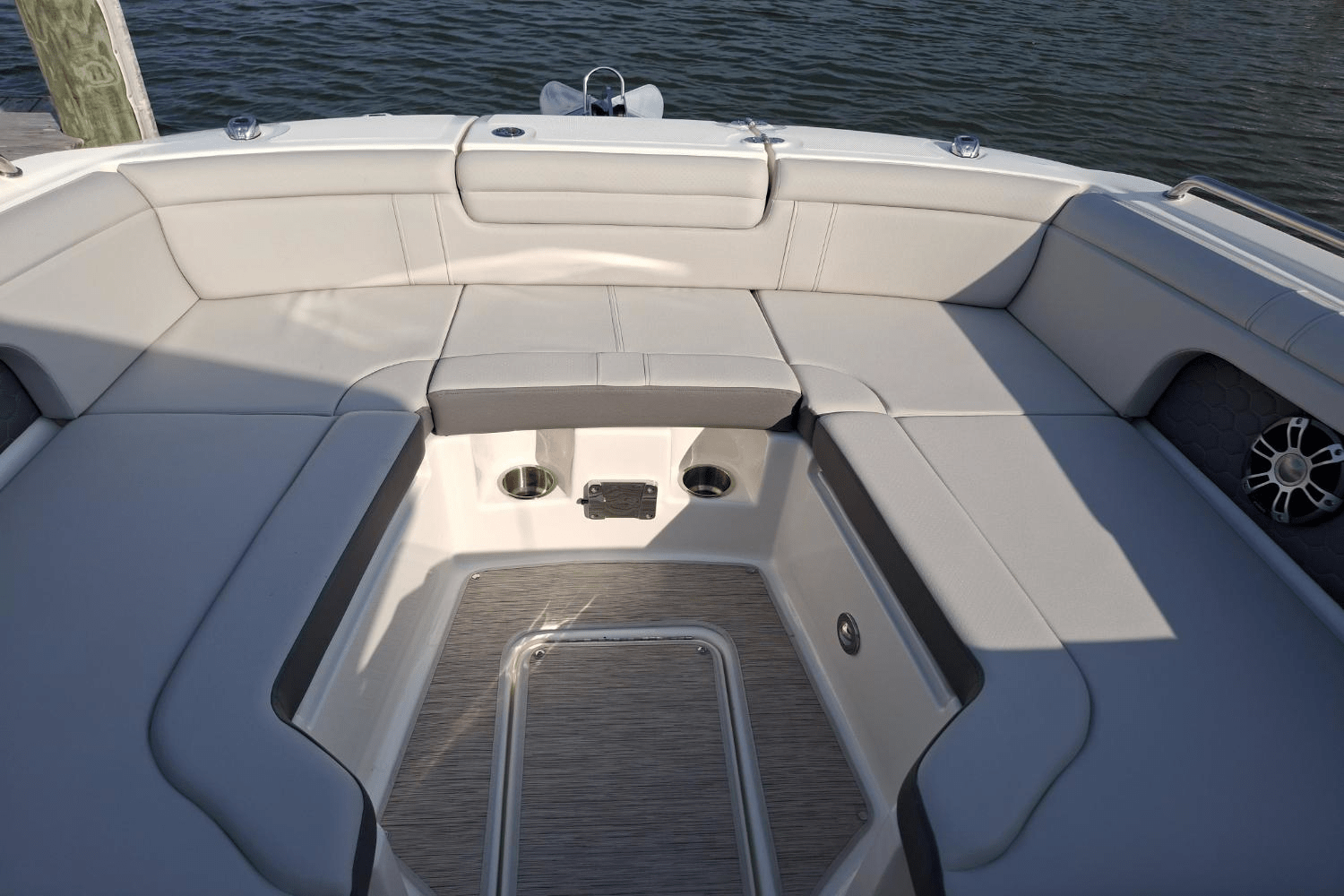 2025 Sea Ray SDX 290 Outboard Image Thumbnail #24
