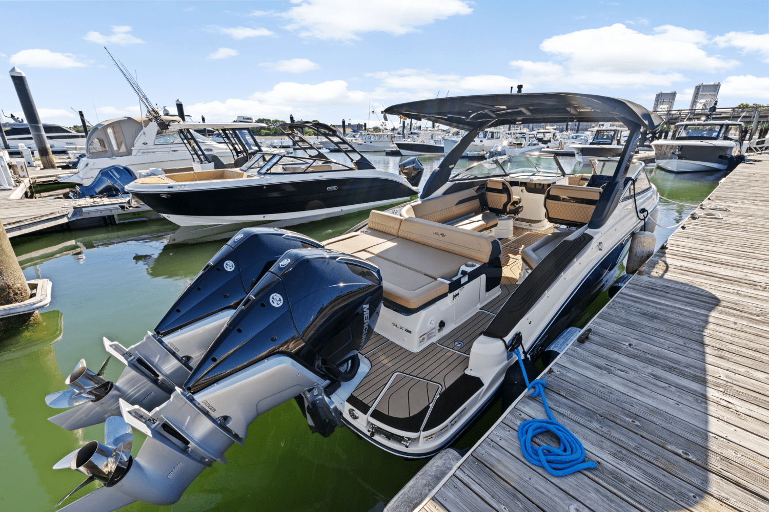 2025 Sea Ray SLX 280 Image Thumbnail #4