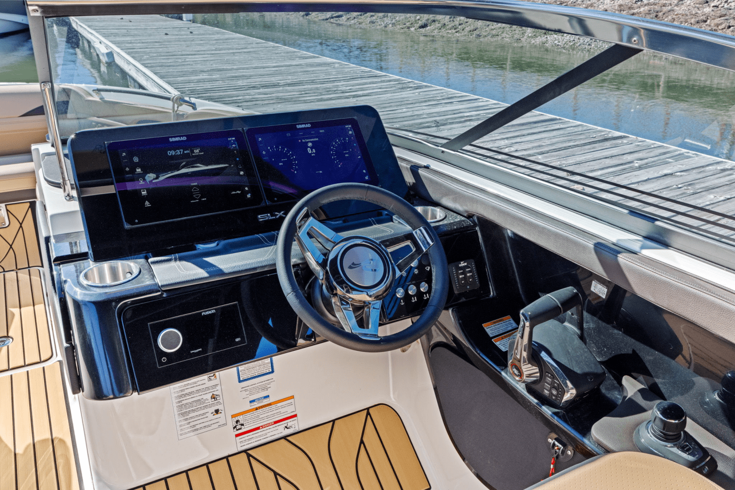 2025 Sea Ray SLX 280 Image Thumbnail #23
