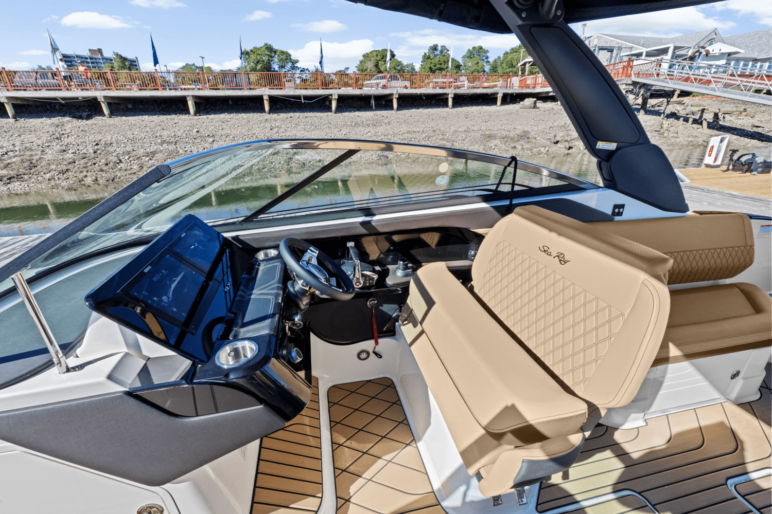 2025 Sea Ray SLX 280 Image Thumbnail #21