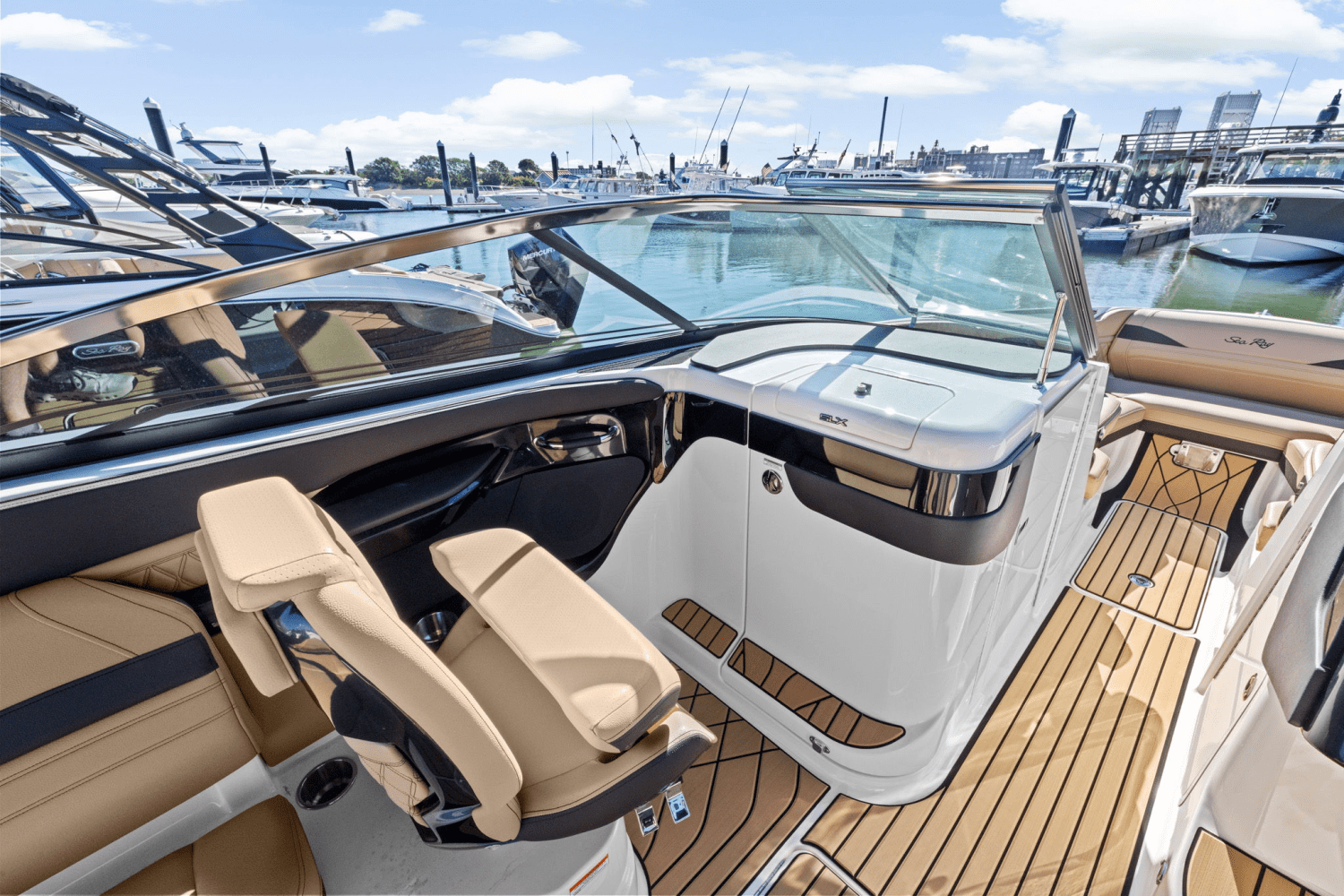 2025 Sea Ray SLX 280 Image Thumbnail #20