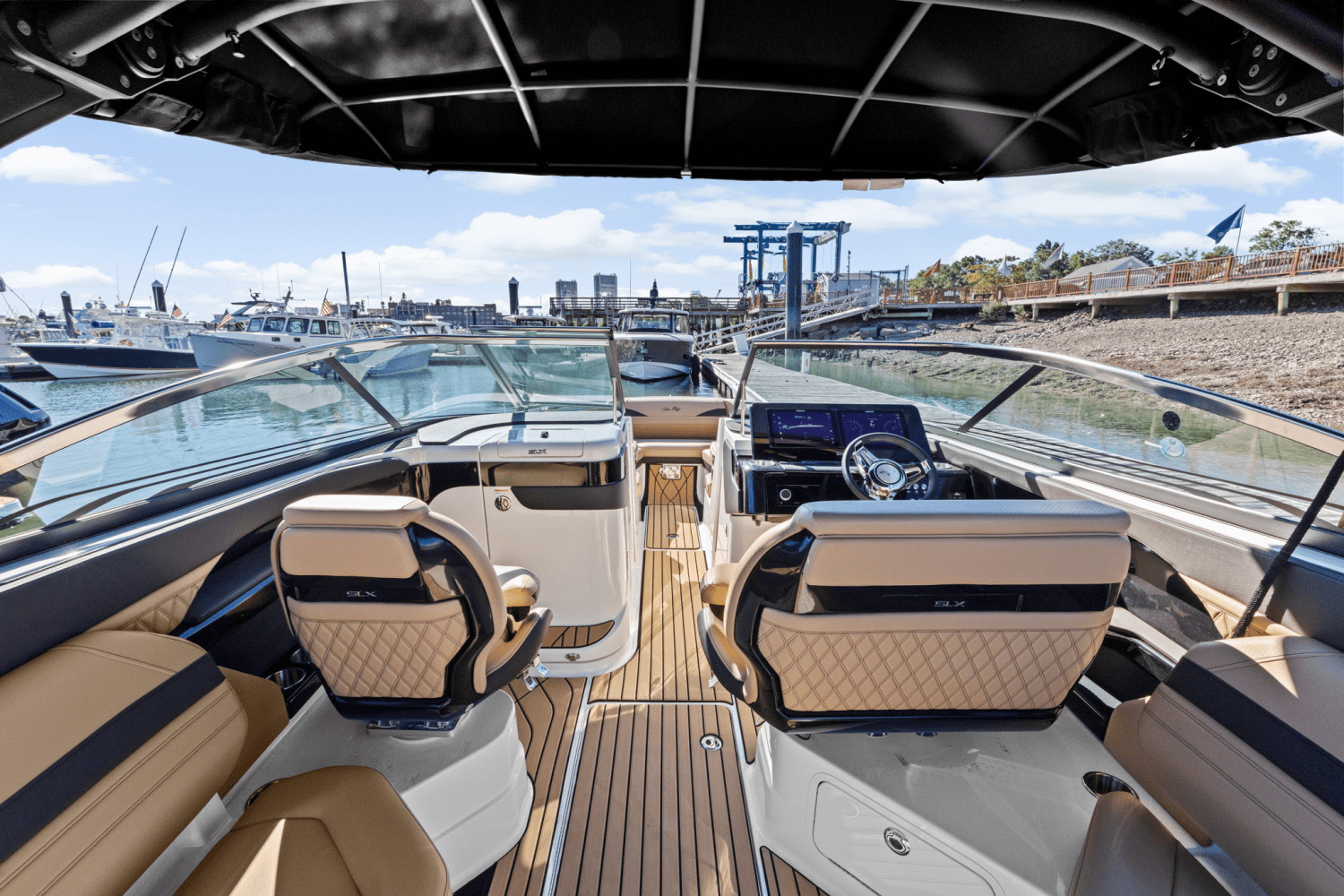 2025 Sea Ray SLX 280 Image Thumbnail #15