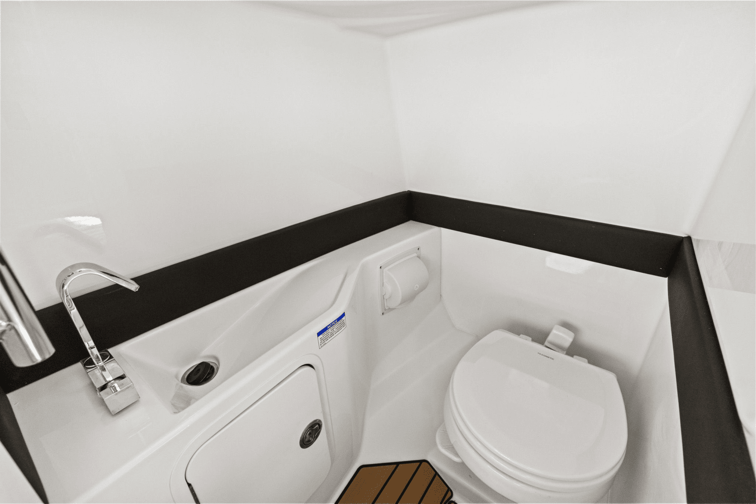 2025 Sea Ray SLX 280 Image Thumbnail #29