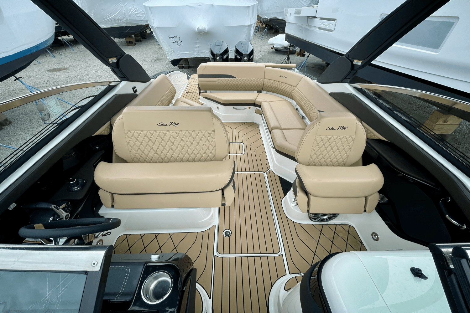 2025 Sea Ray SLX 280 Image Thumbnail #29