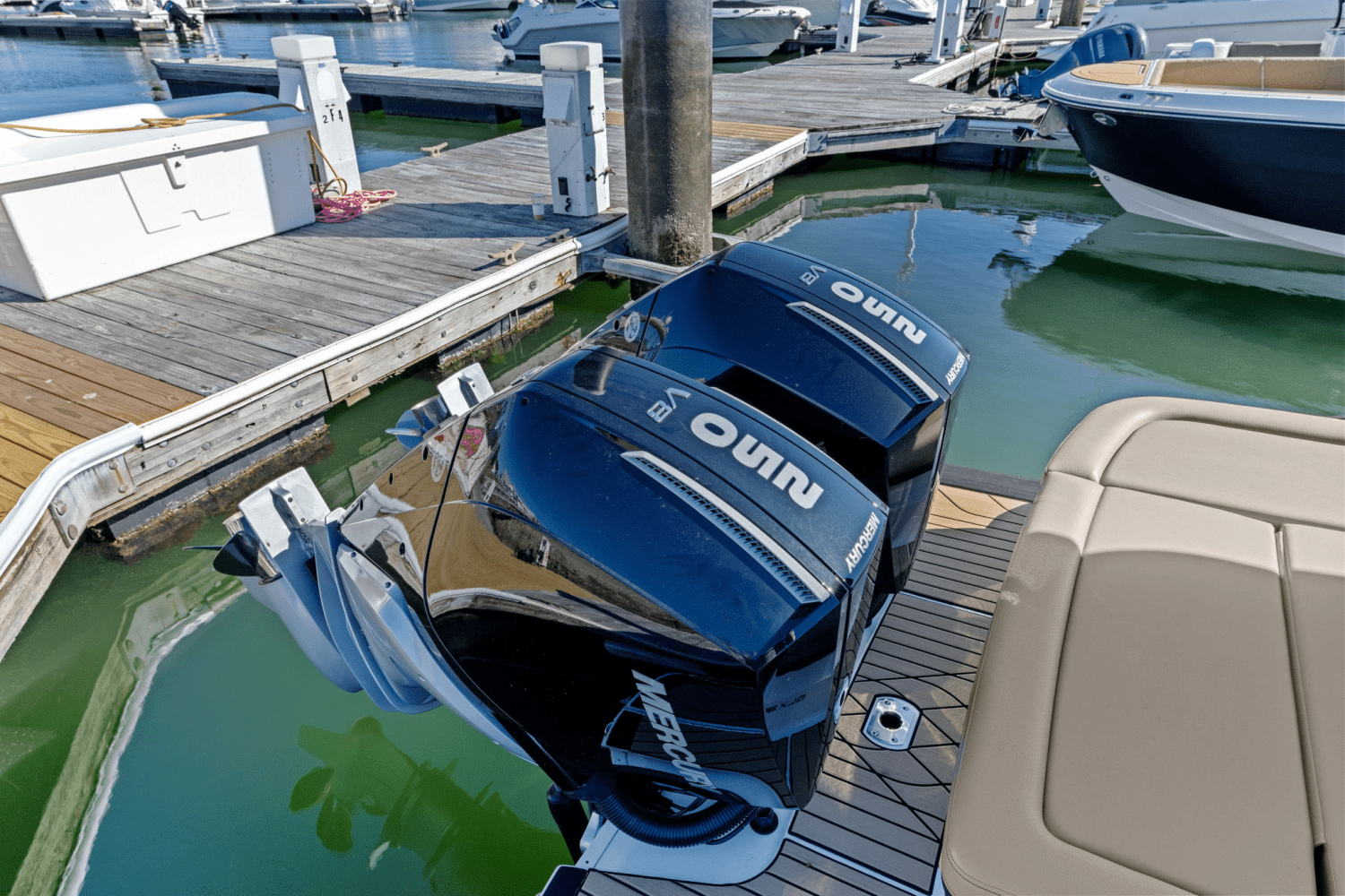 2025 Sea Ray SLX 280 Image Thumbnail #6