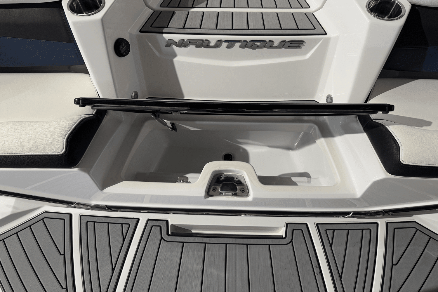 2021 Nautique Super Air Nautique G23 Image Thumbnail #7