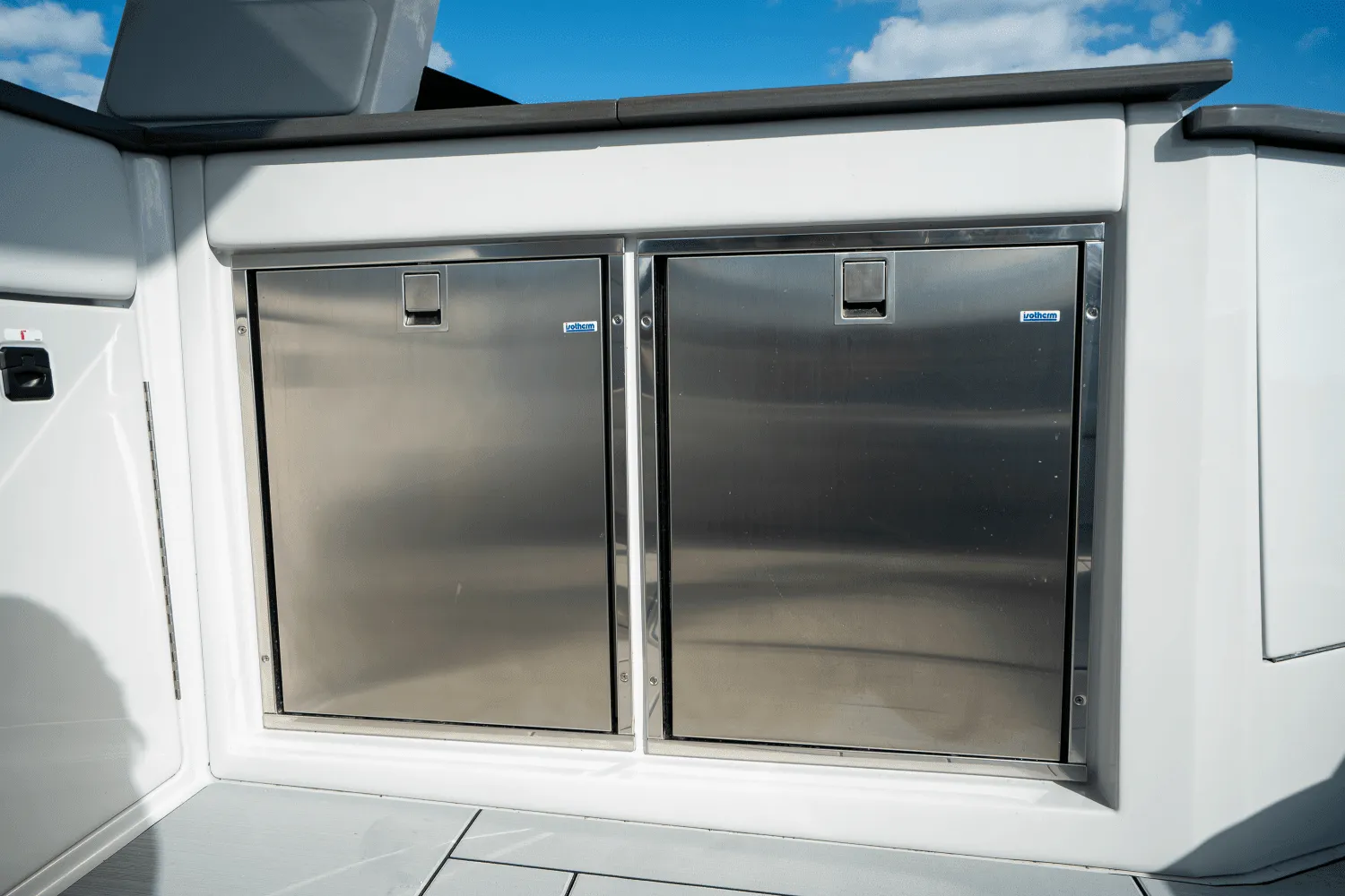 2022 Aviara AV40 OUTBOARD Image Thumbnail #14