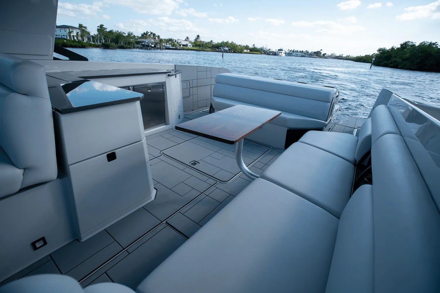 2022 Aviara AV40 OUTBOARD Image Thumbnail #15