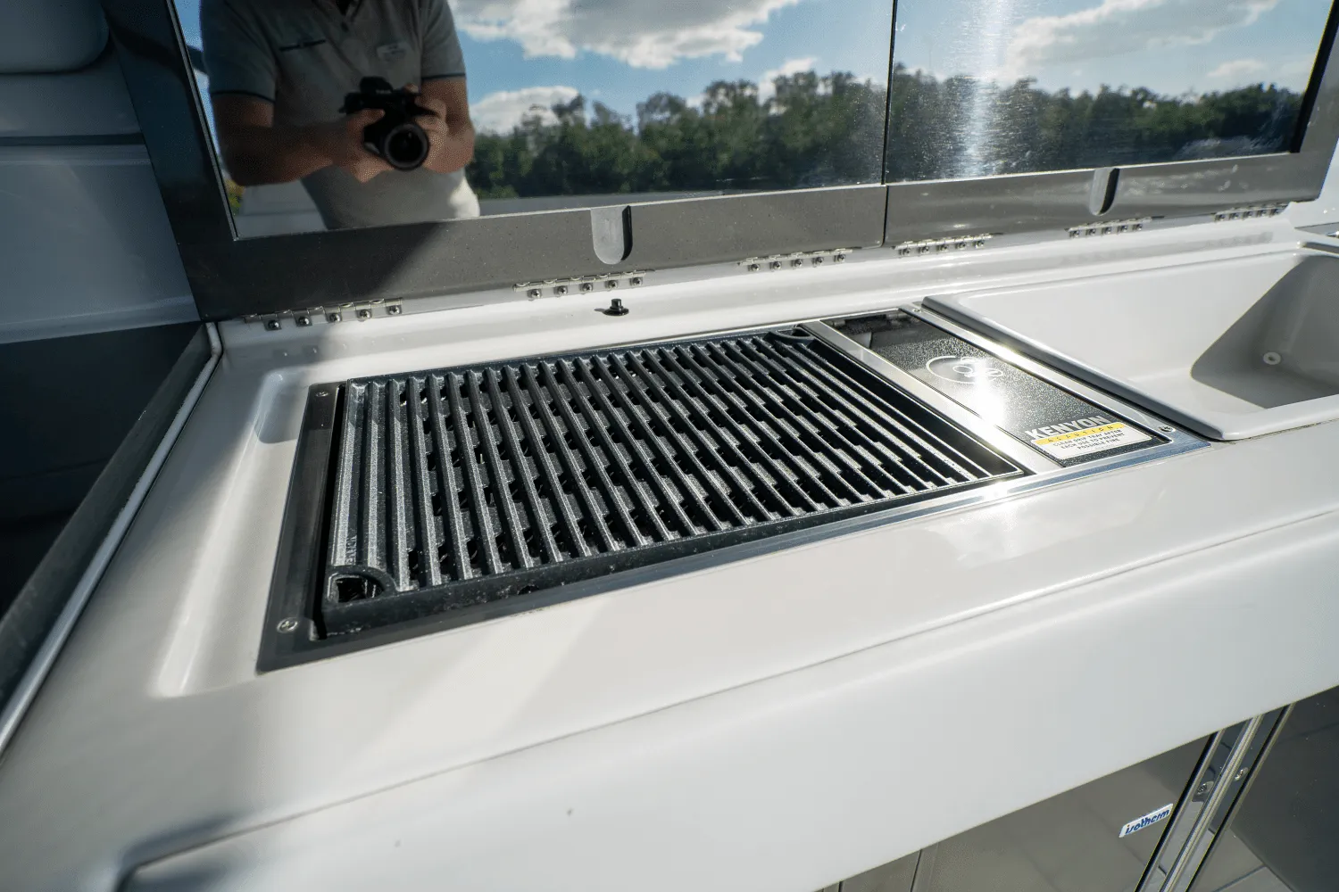 2022 Aviara AV40 OUTBOARD Image Thumbnail #13