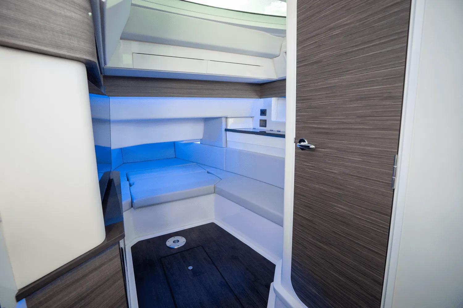 2022 Aviara AV40 OUTBOARD Image Thumbnail #23