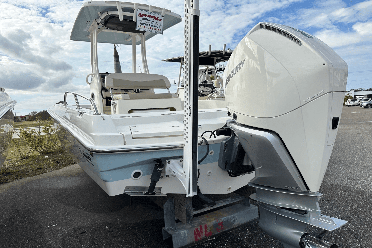 2019 Boston Whaler 240 DAUNTLESS Image Thumbnail #12