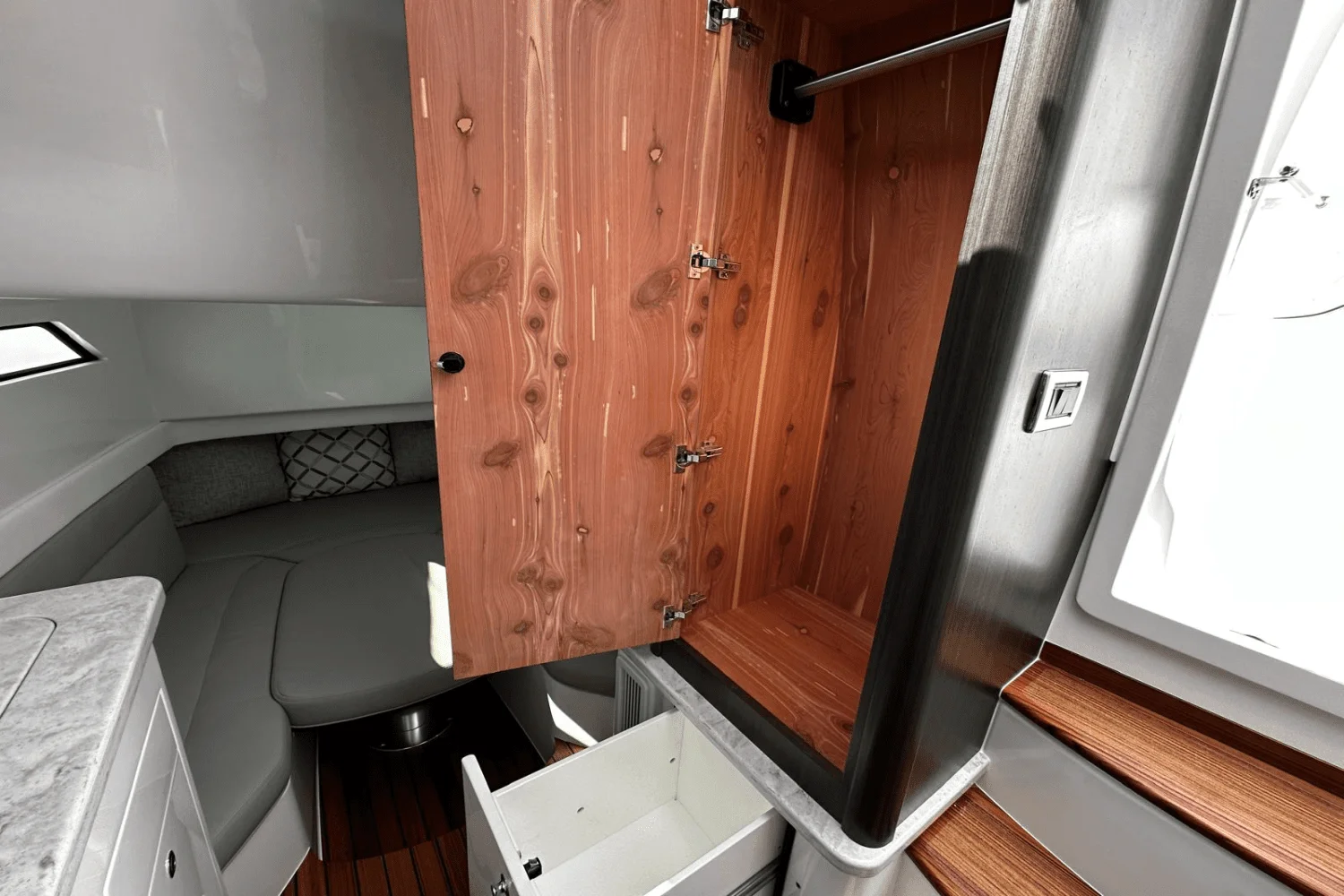 2025 Intrepid 41 Panacea Image Thumbnail #28