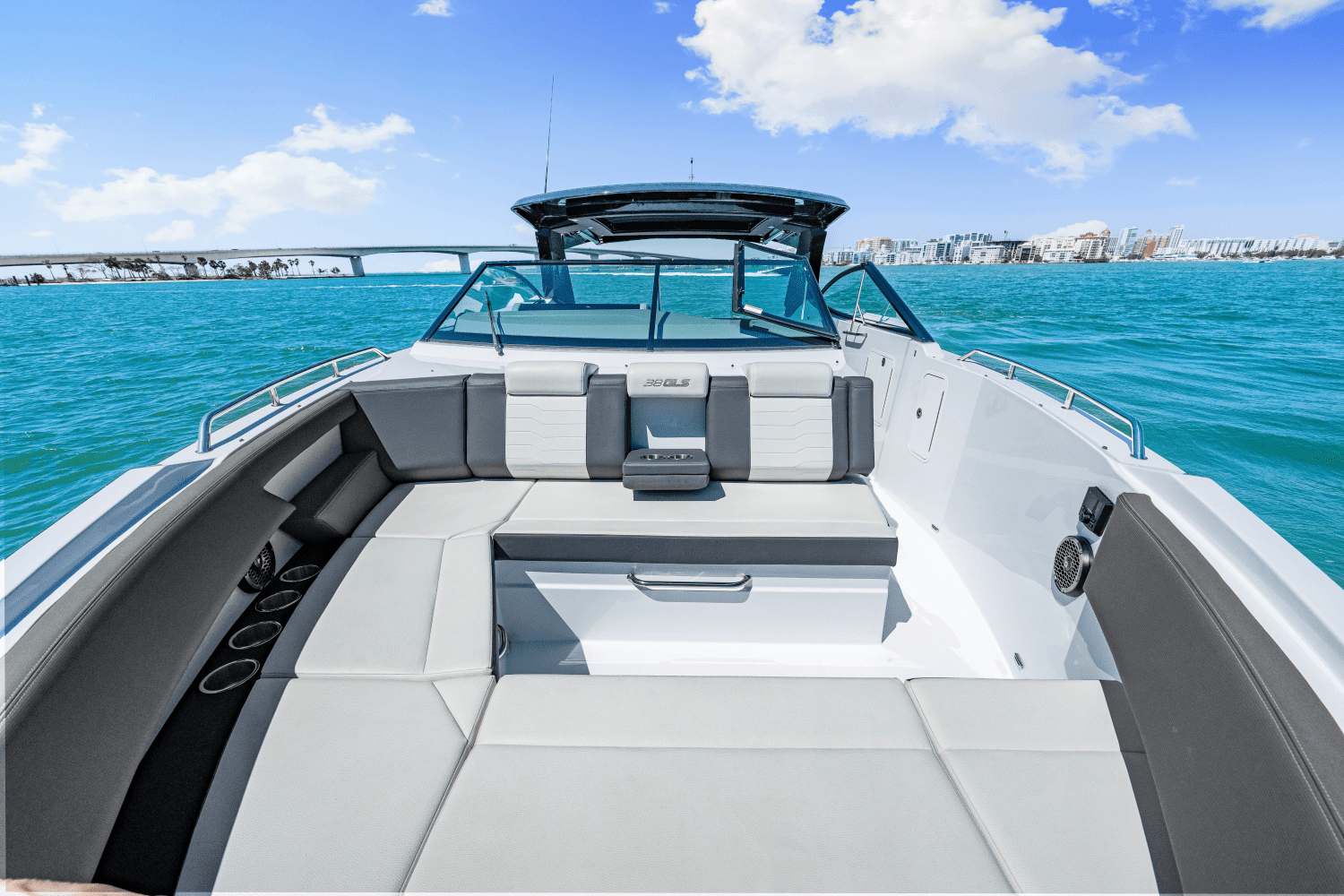 2024 Cruisers Yachts 38 GLS Outboard Image Thumbnail #28