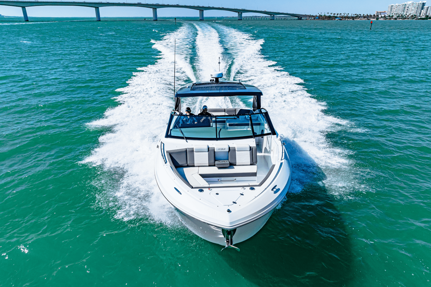 2024 Cruisers Yachts 38 GLS Outboard Image Thumbnail #14