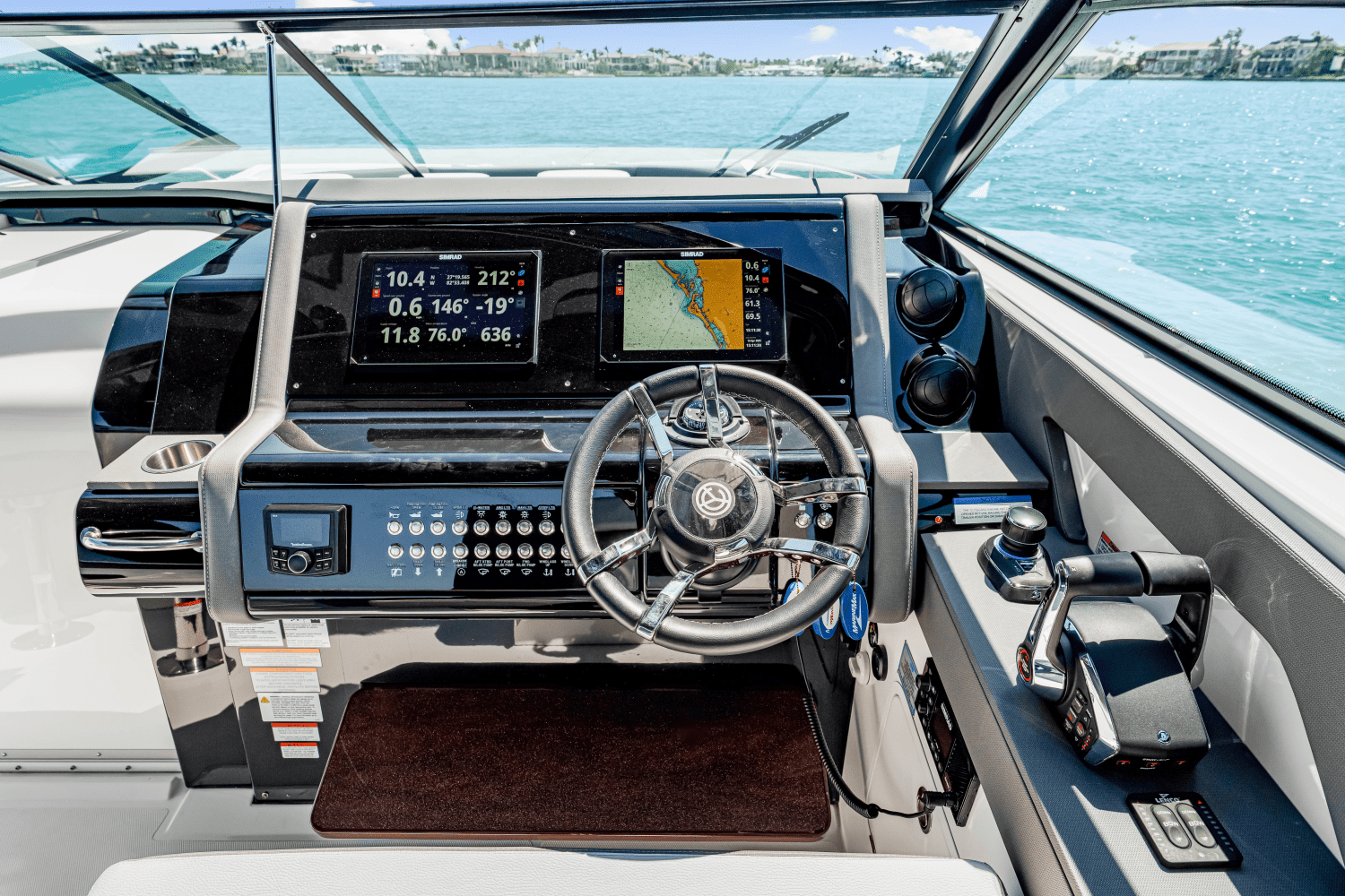 2024 Cruisers Yachts 38 GLS Outboard Image Thumbnail #26