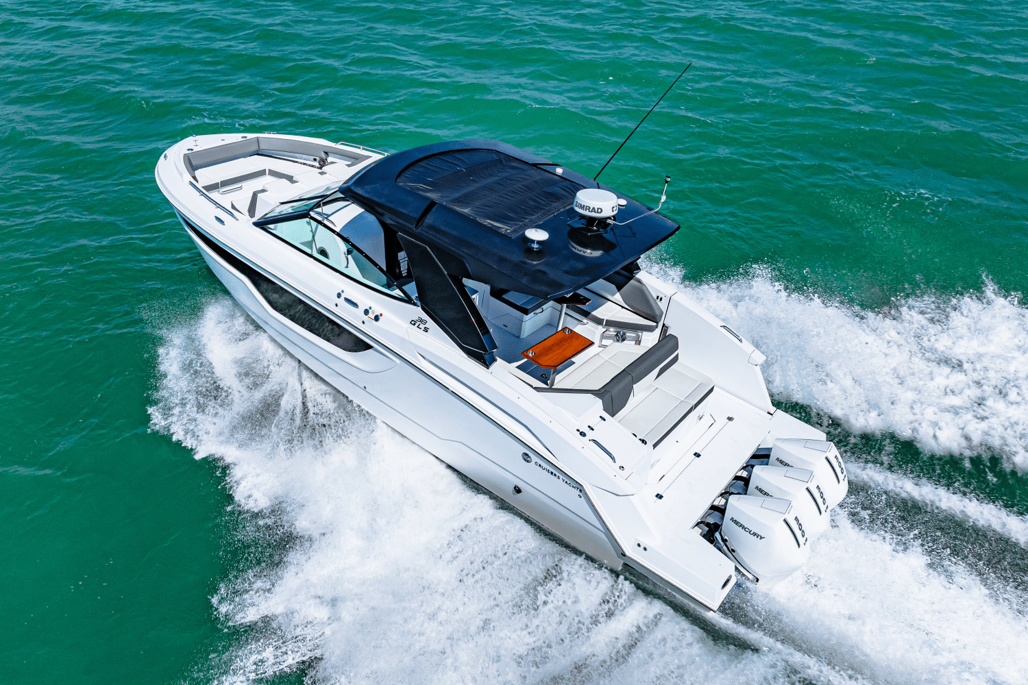 2024 Cruisers Yachts 38 GLS Outboard Image Thumbnail #12