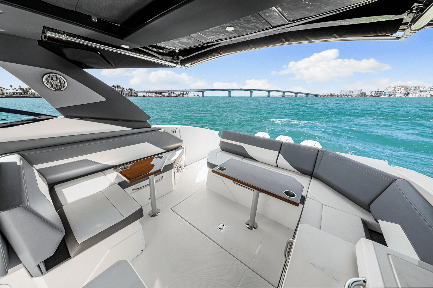 2024 Cruisers Yachts 38 GLS Outboard Image Thumbnail #20