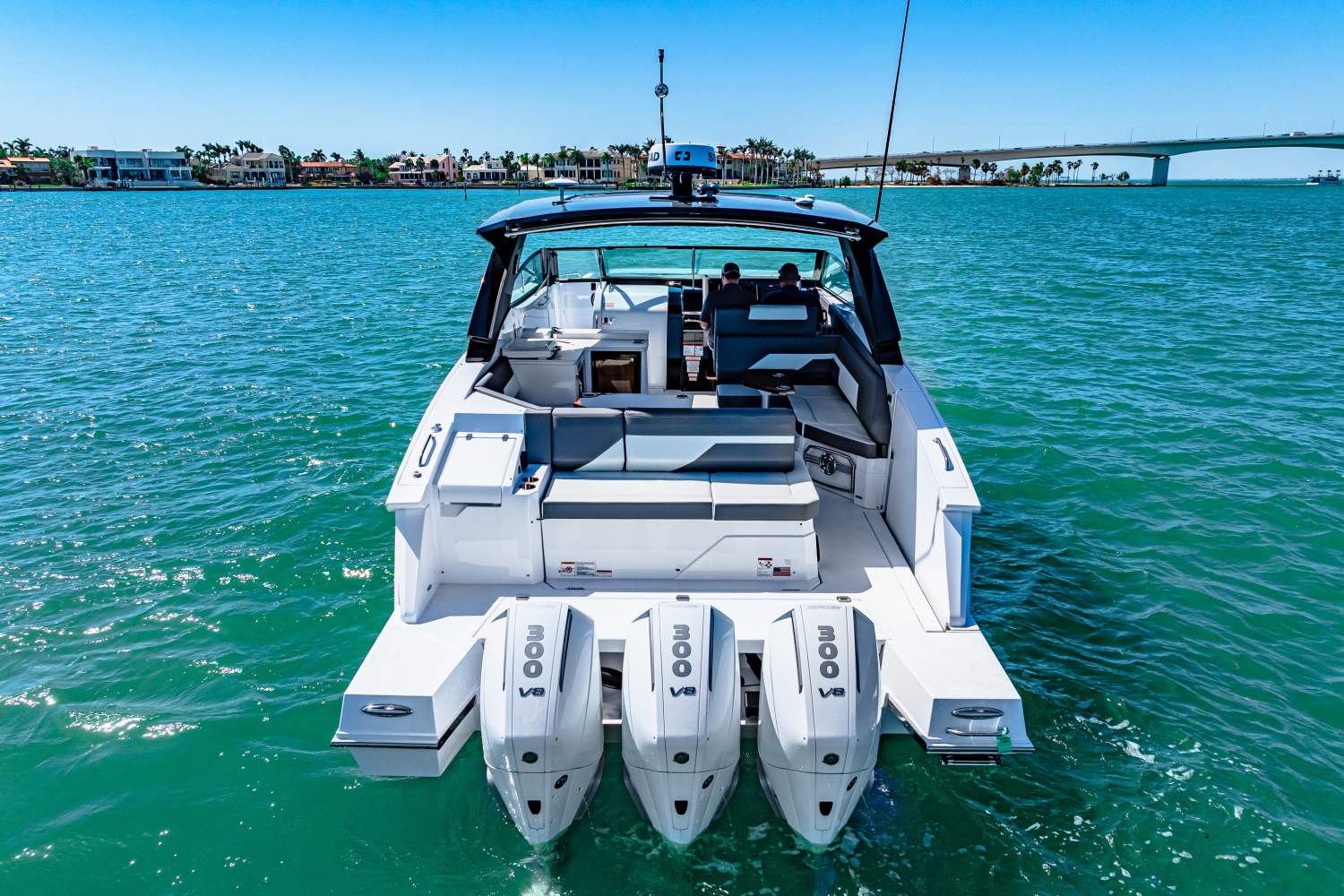 2024 Cruisers Yachts 38 GLS Outboard Image Thumbnail #44