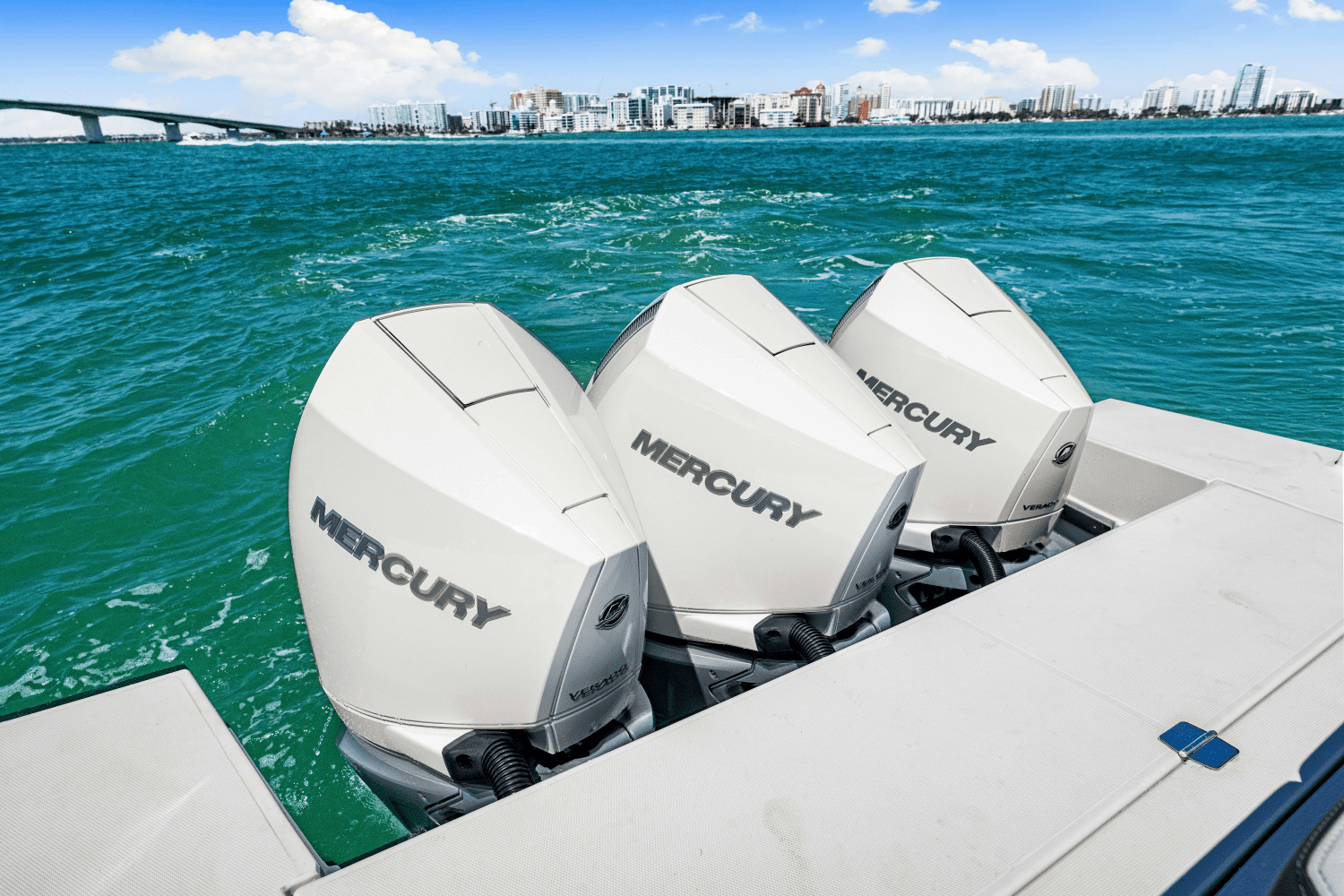 2024 Cruisers Yachts 38 GLS Outboard Image Thumbnail #15