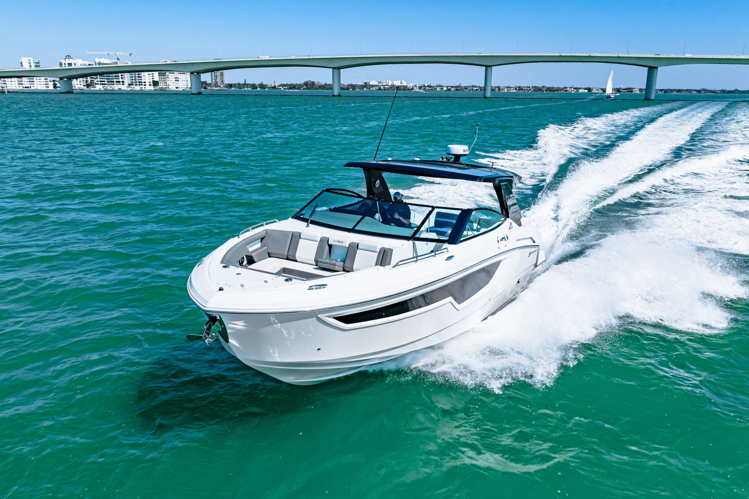 2024 Cruisers Yachts 38 GLS Outboard Image Thumbnail #13