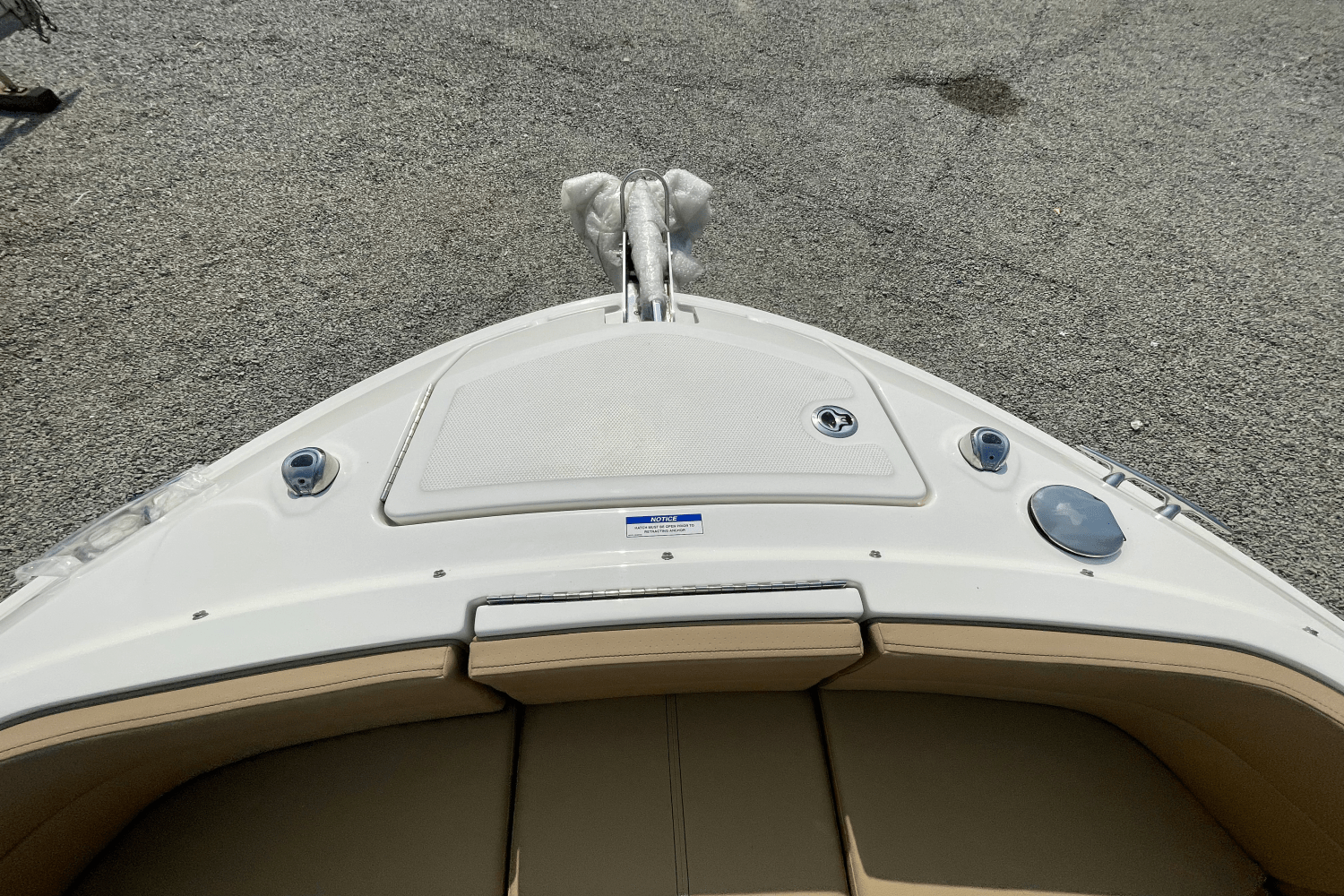 2025 Sea Ray SLX 310 Outboard Image Thumbnail #35