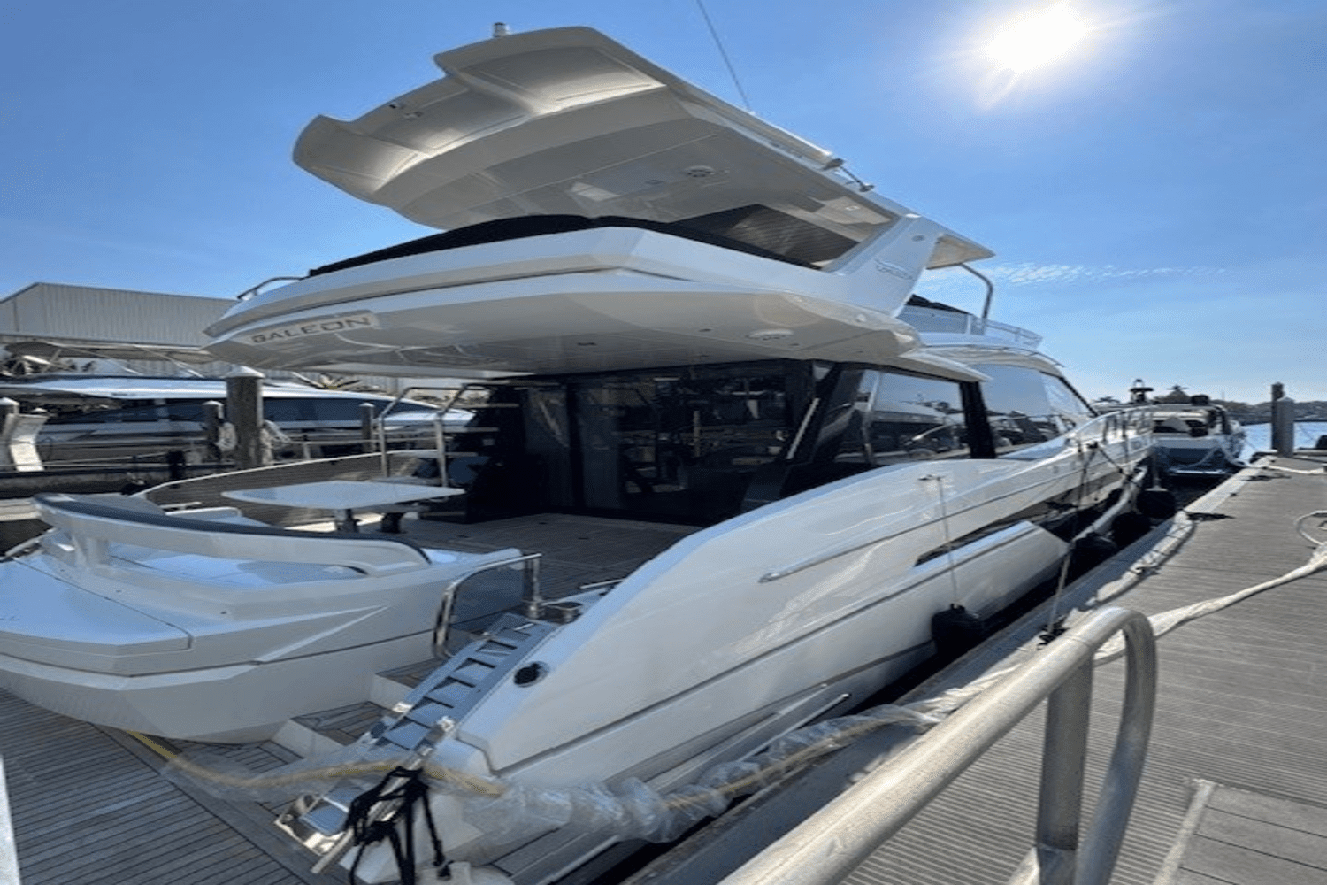 2023 Galeon 500 FLY Image Thumbnail #2