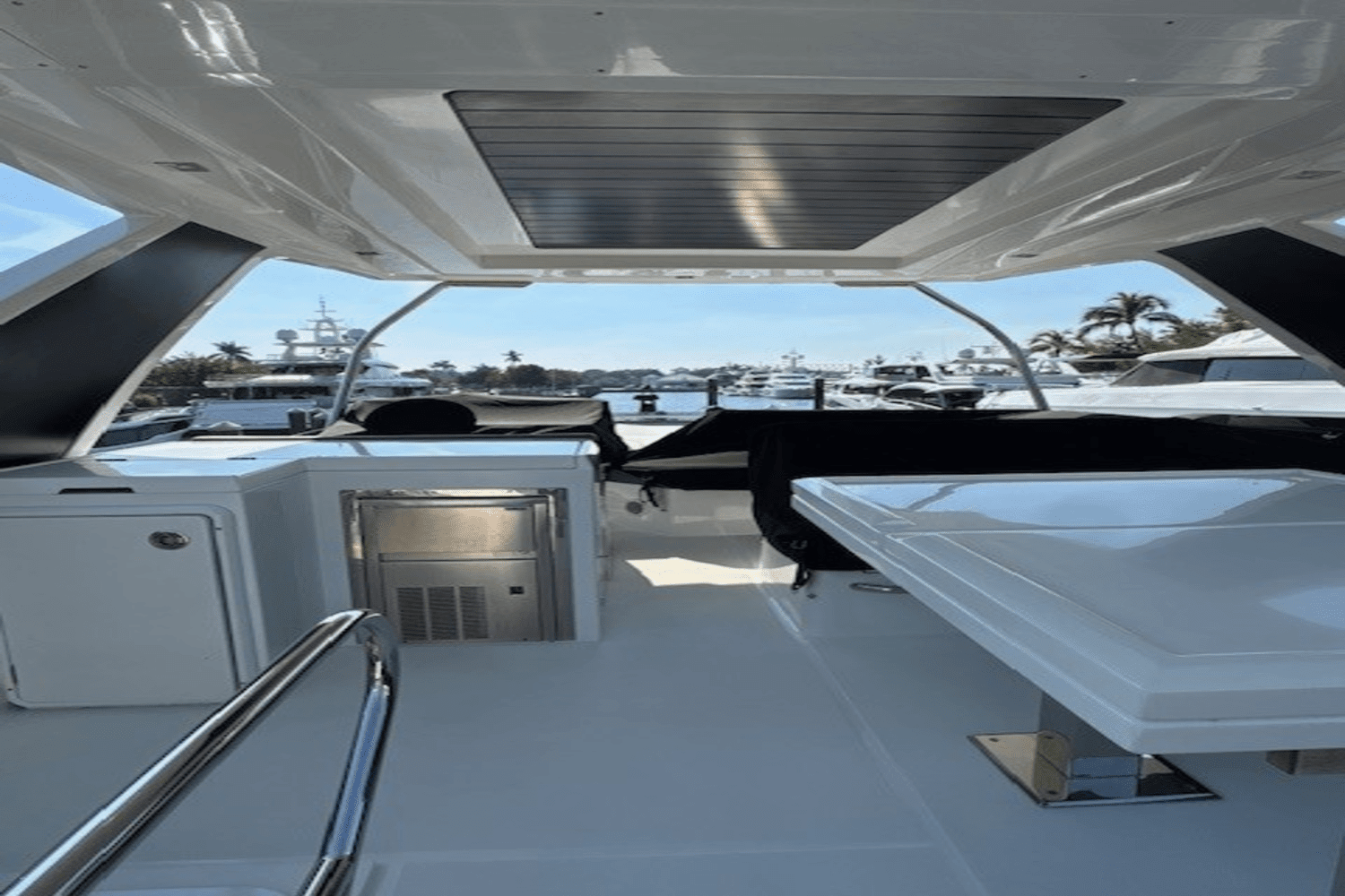 2023 Galeon 500 FLY Image Thumbnail #3