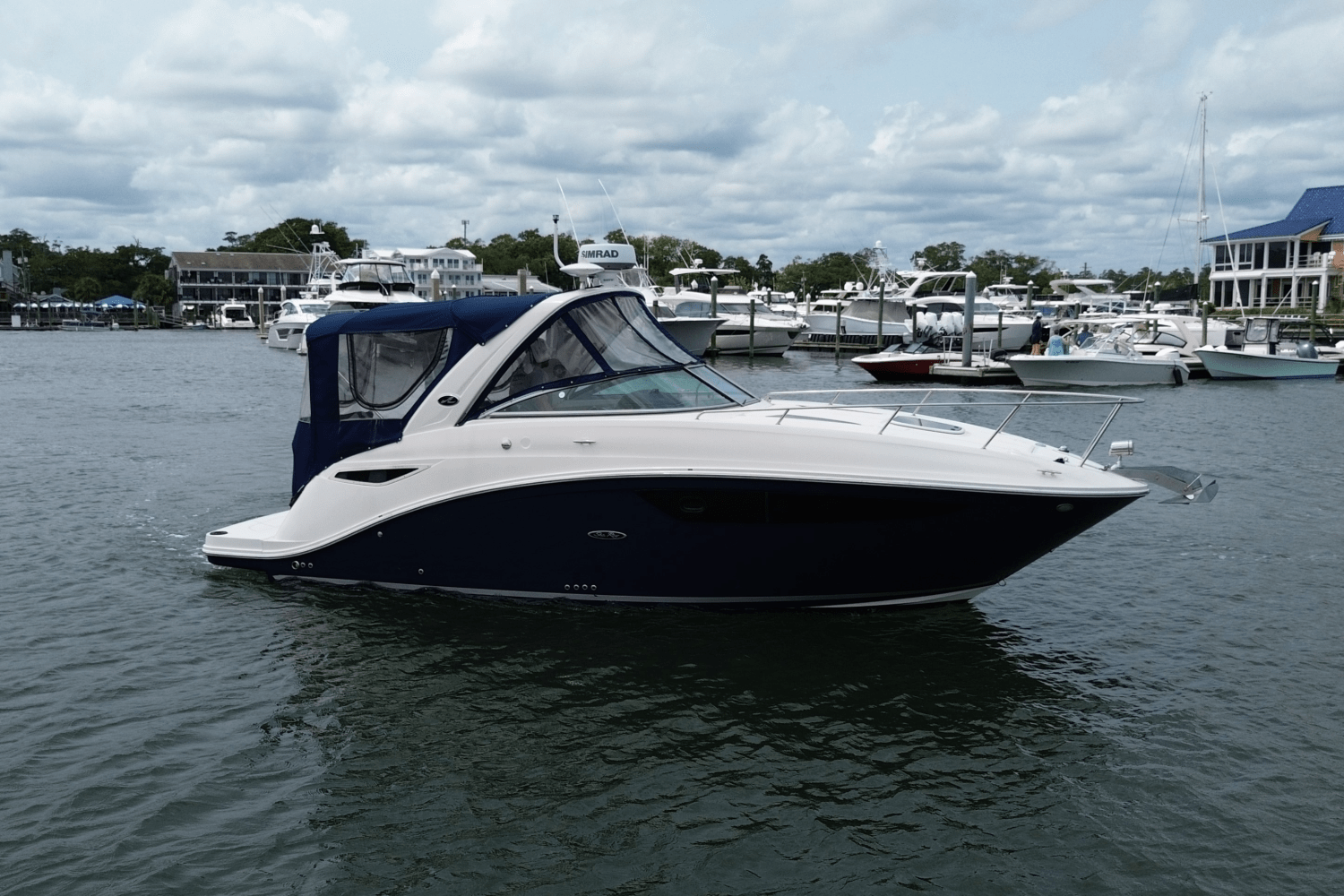 2018 Sea Ray 260 SUNDANCER Image Thumbnail #1