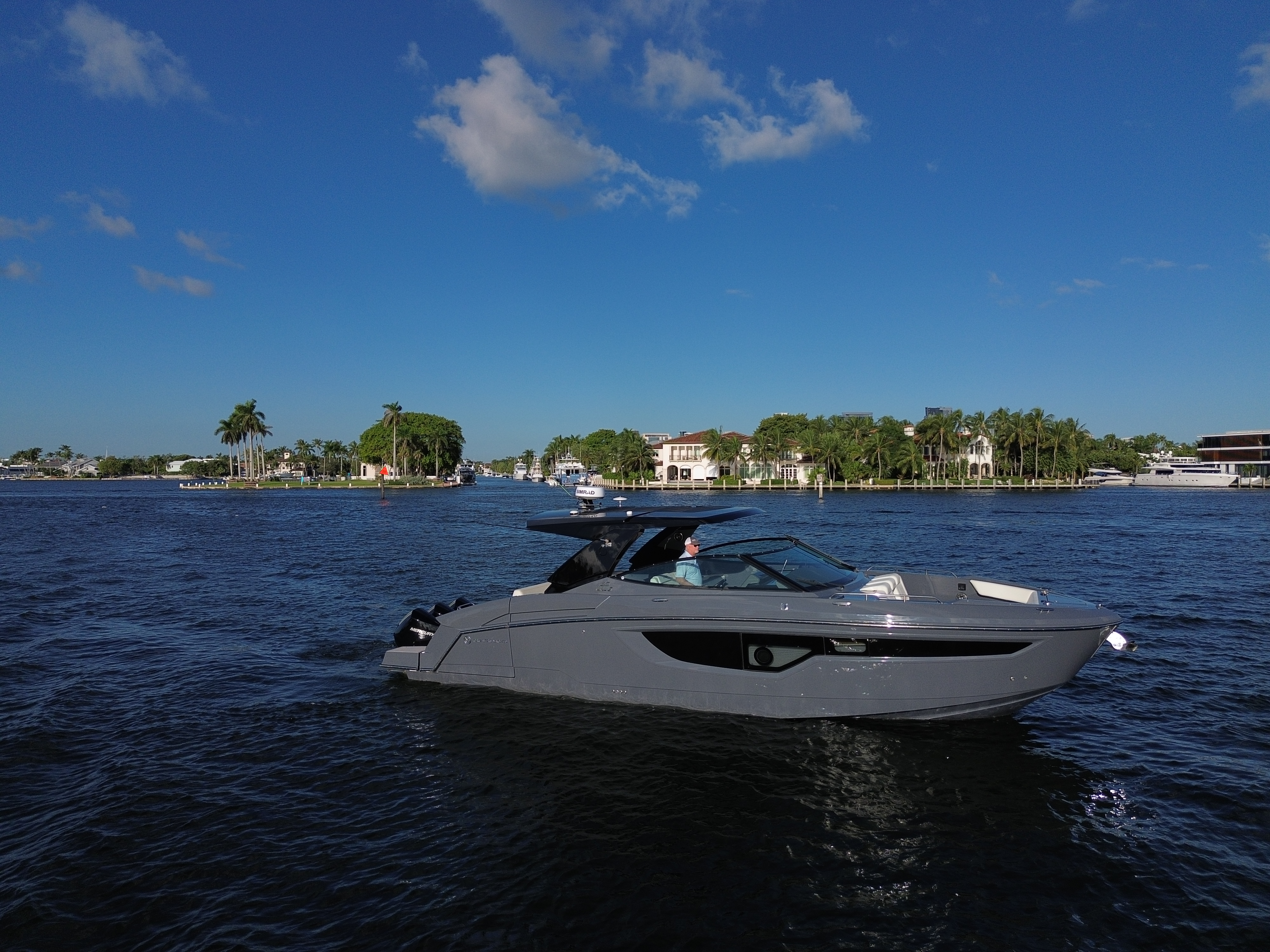 2023 Cruisers Yachts 38 GLS OB Image Thumbnail #0