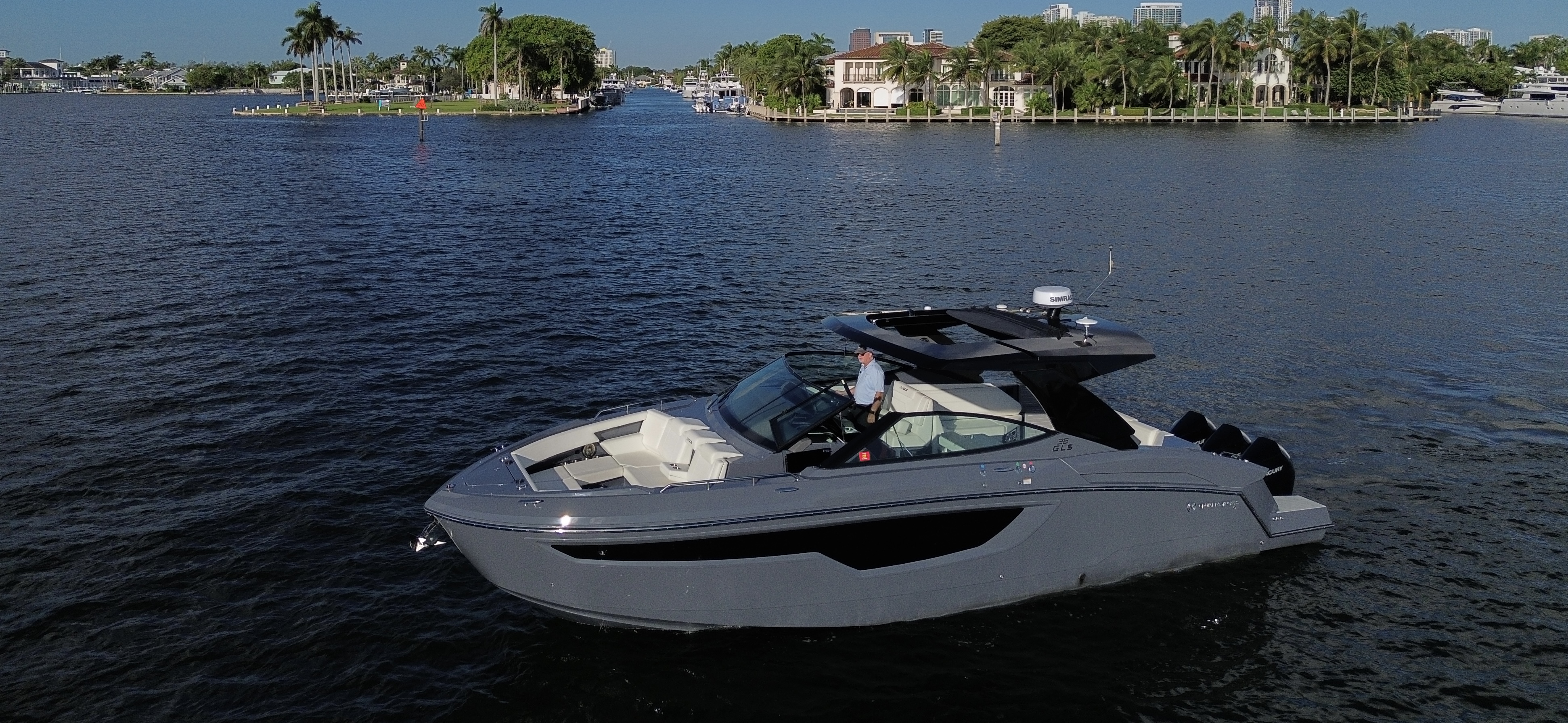 2023 Cruisers Yachts 38 GLS OB Image Thumbnail #1